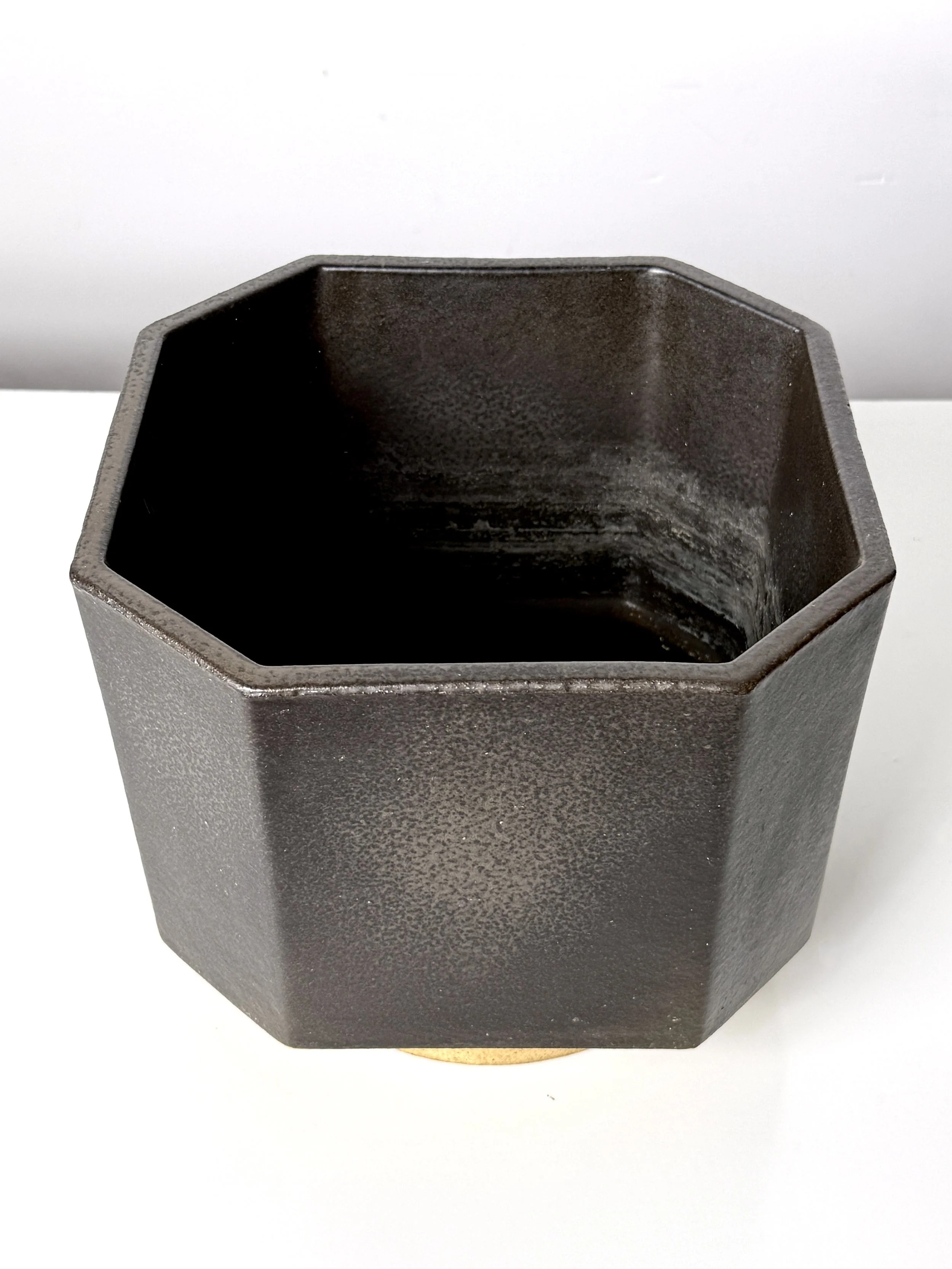 vintage mid century modern detroit michigan architectural pottery planter rare black geometric modernist planter david gil bennington potters mid century modern planter 1960s