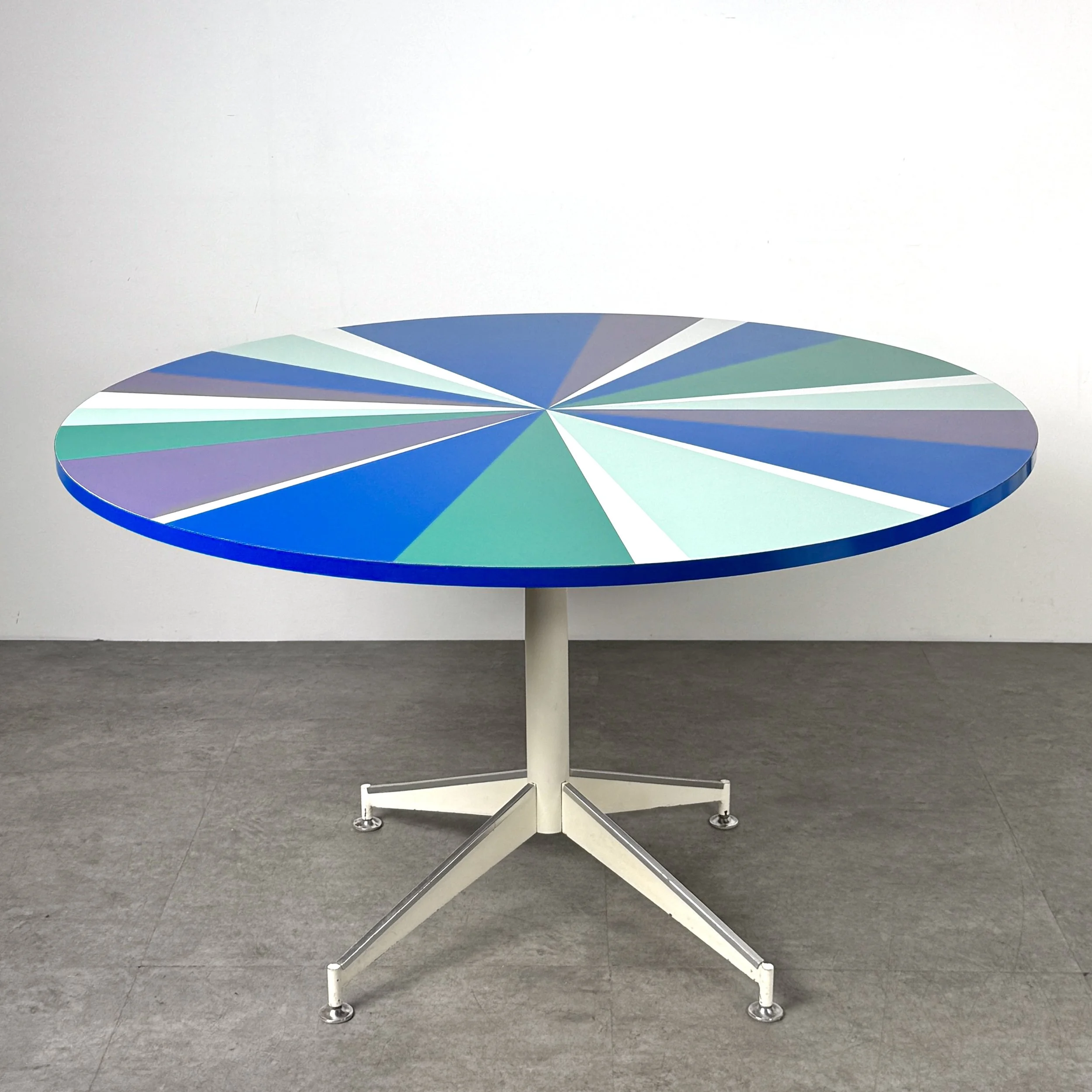 vintage mid century modern detroit michigan eames dining table modernist rare unique dining table eero saarinen colorful dining table round table 1950s