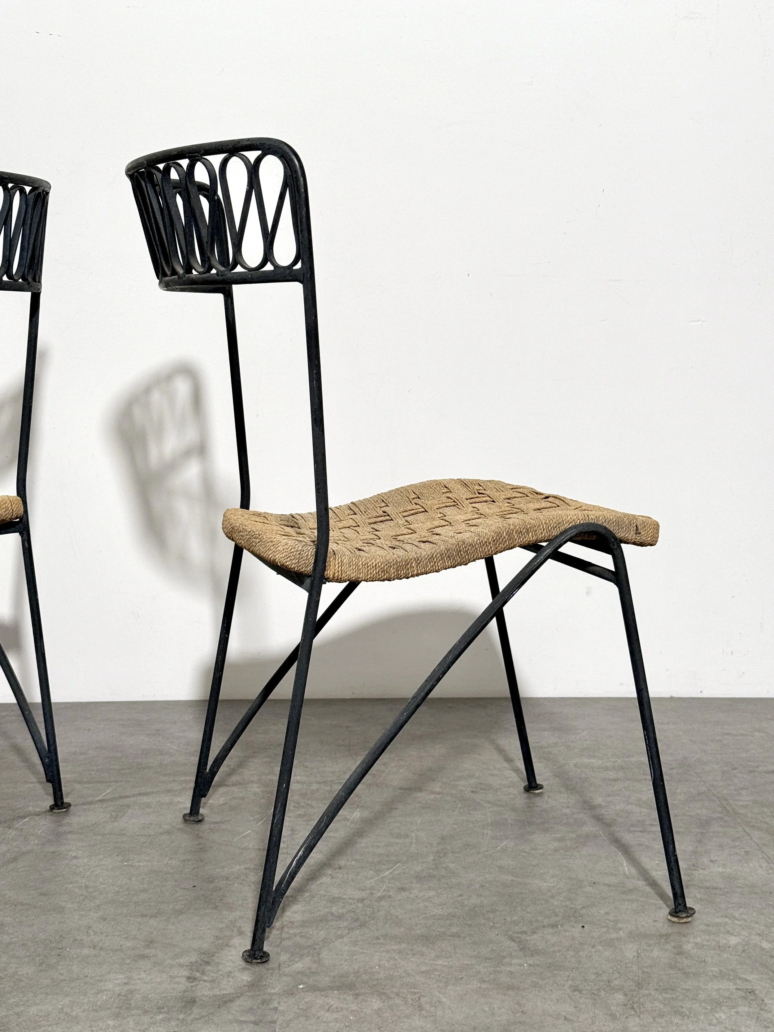 vintage mid century modern italian outdoor dining chairs wroght iron woven seat bistro chairs tempestini salterini ribbon chairs set rare italian outdoor chairs sculptural iron patio chairs