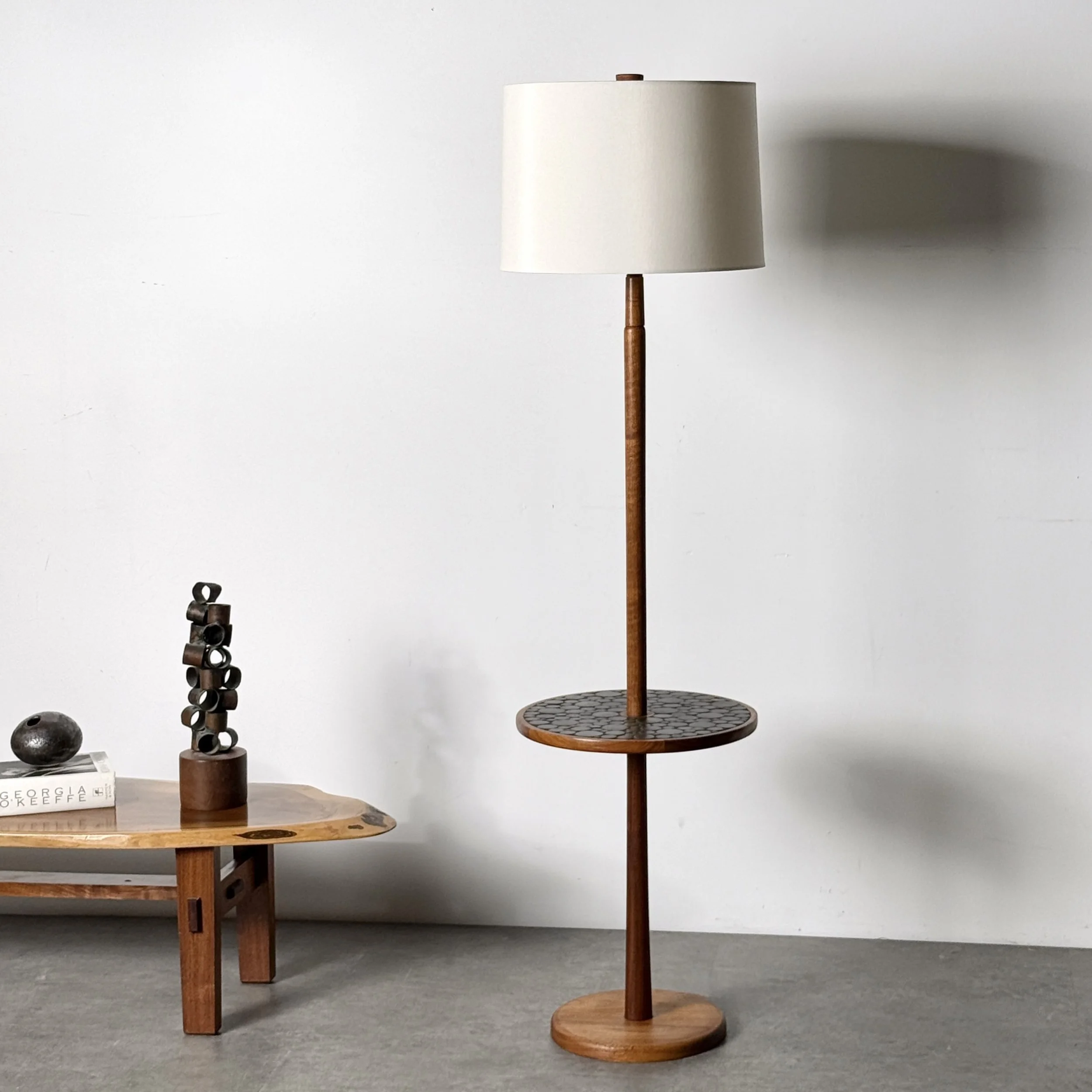 vintage mid century modern gordon and jane martz ceramic tile floor lamp with table reading lamp mosiac tile table floor lamp rare martz lamp black tile martz lamp marshall studios