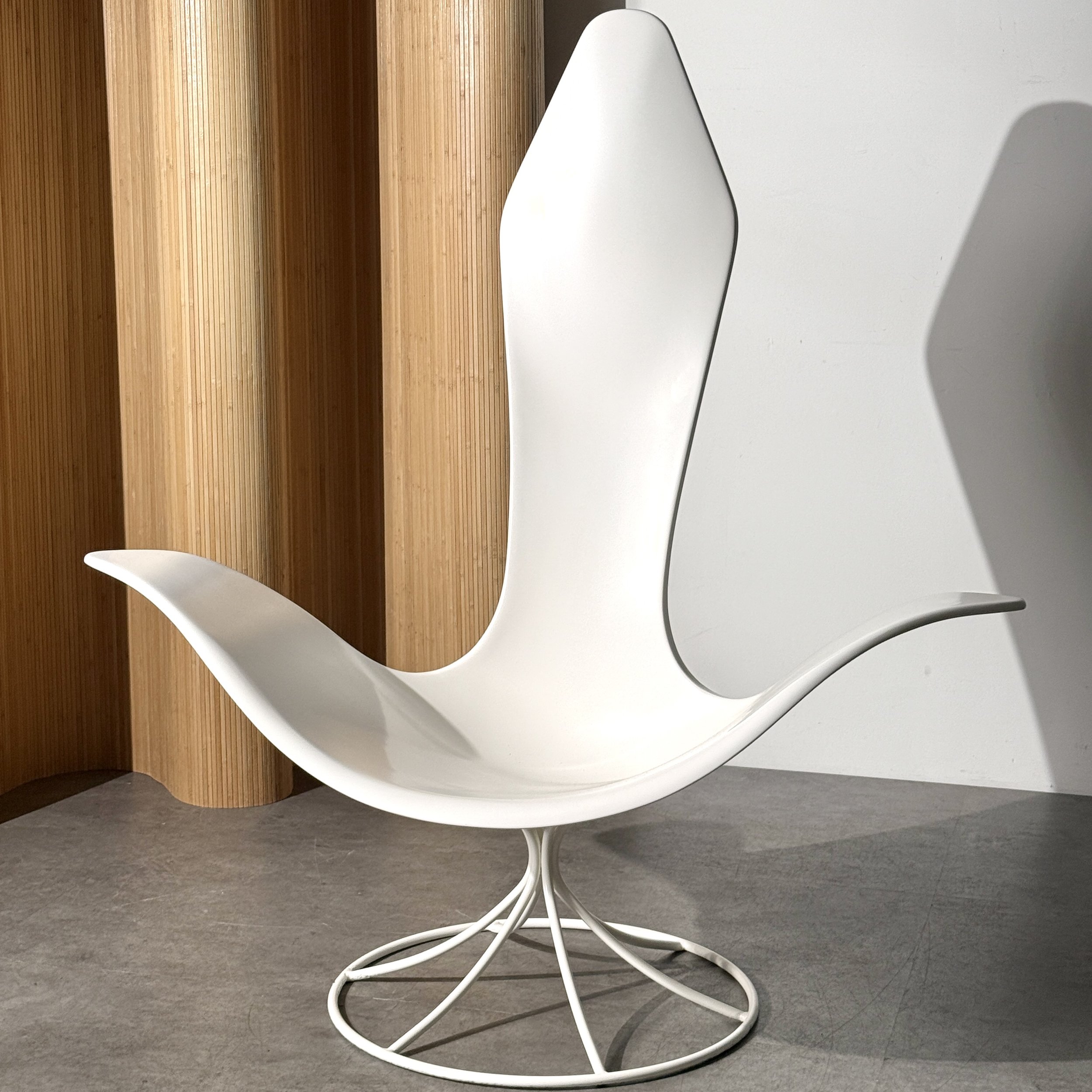 Erwine and Estelle Laverne Tulip Lounge Chair in Fiberglass 1950s