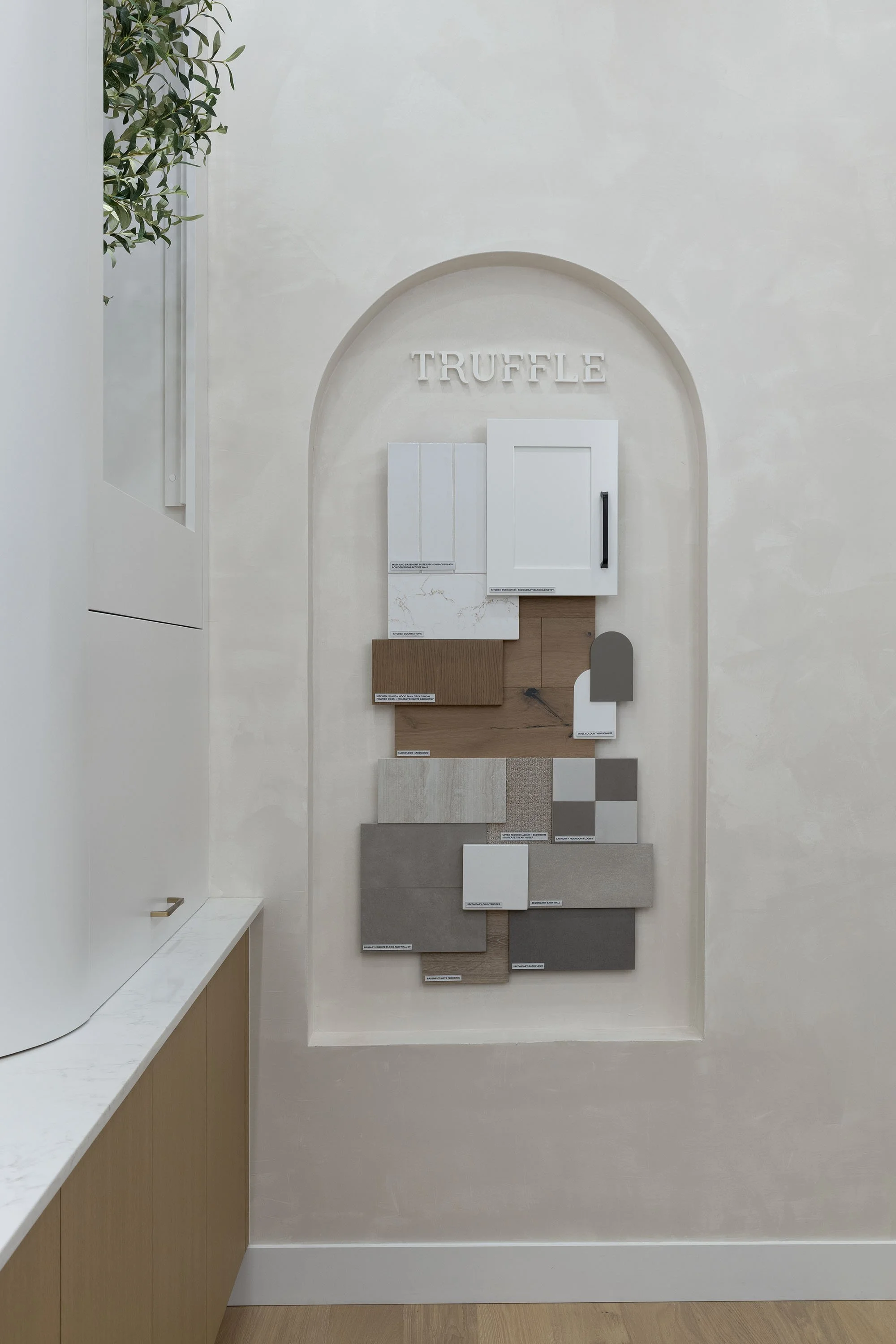 Encore PC Detail 10.jpg