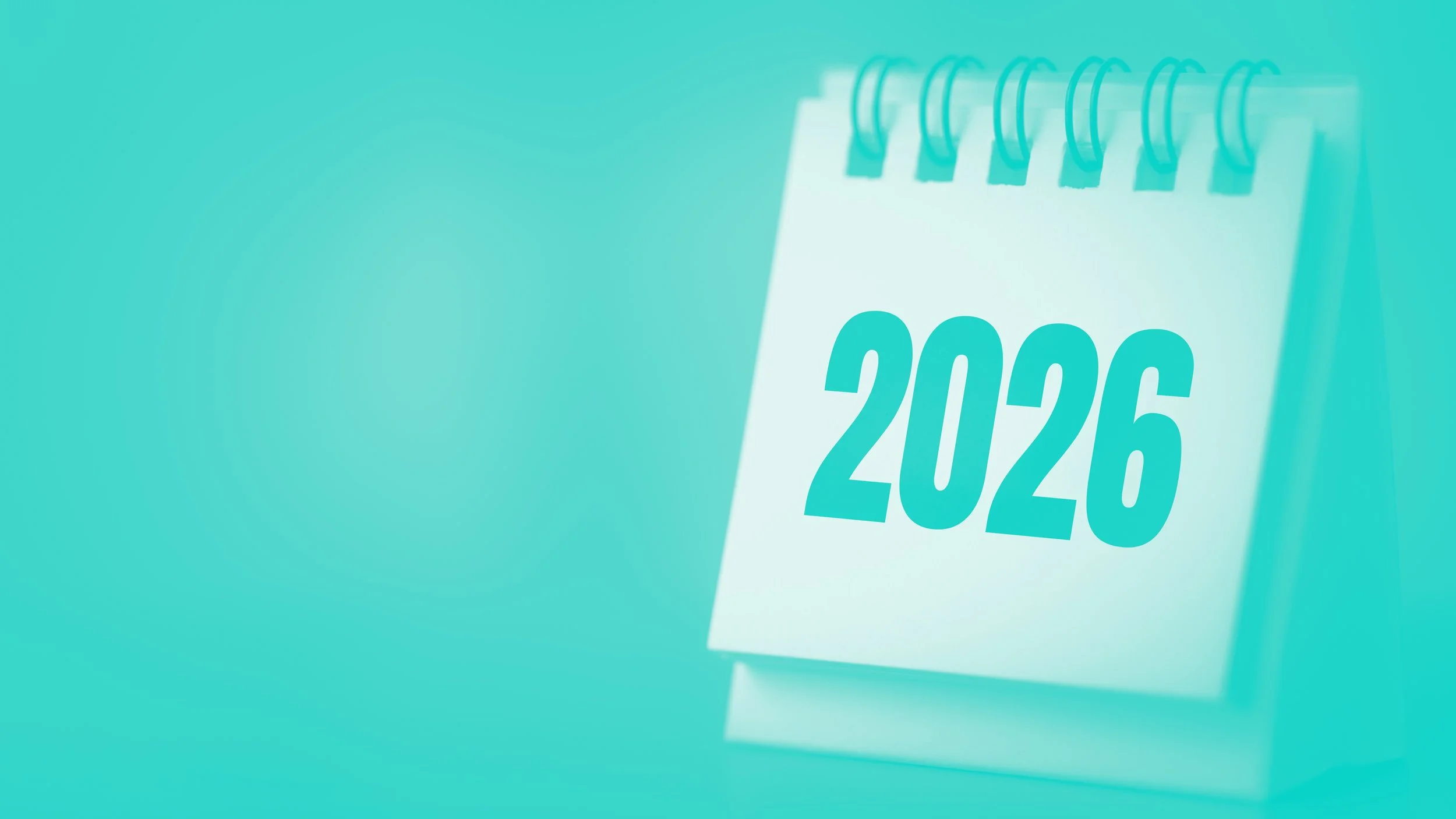 Kalender för år 2025 på turkos bakgrund, visar månader från januari till december.