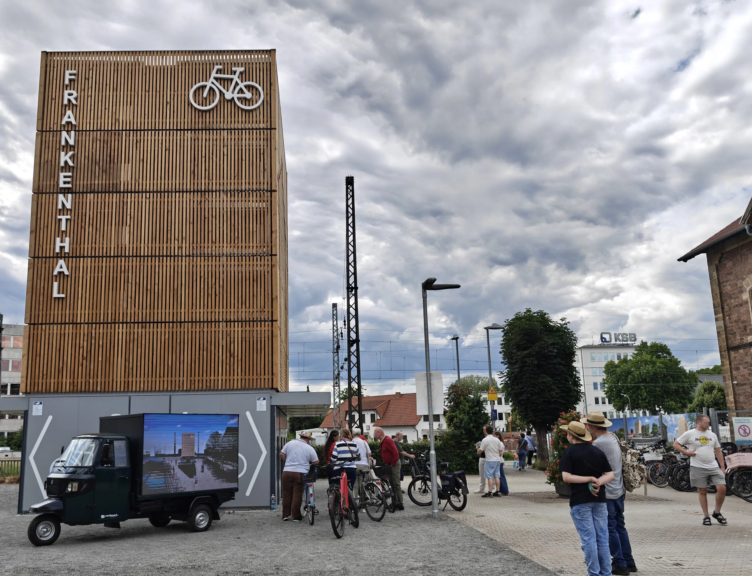 Vier Tage Strohhutfest — was sie über Fahrradparken verraten