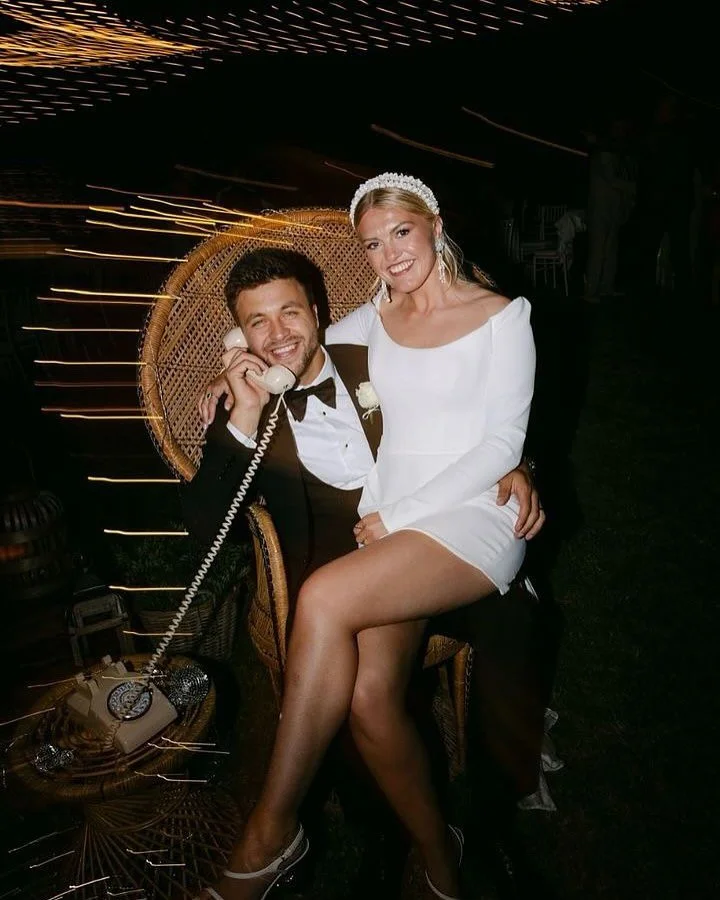 An audio guestbook doesn&rsquo;t just record the voices of your guests, it captures the entire vibe of your wedding, including these unforgettable moments shared by the bride and groom✨ 

We love seeing photos of our clients having fun with their pho