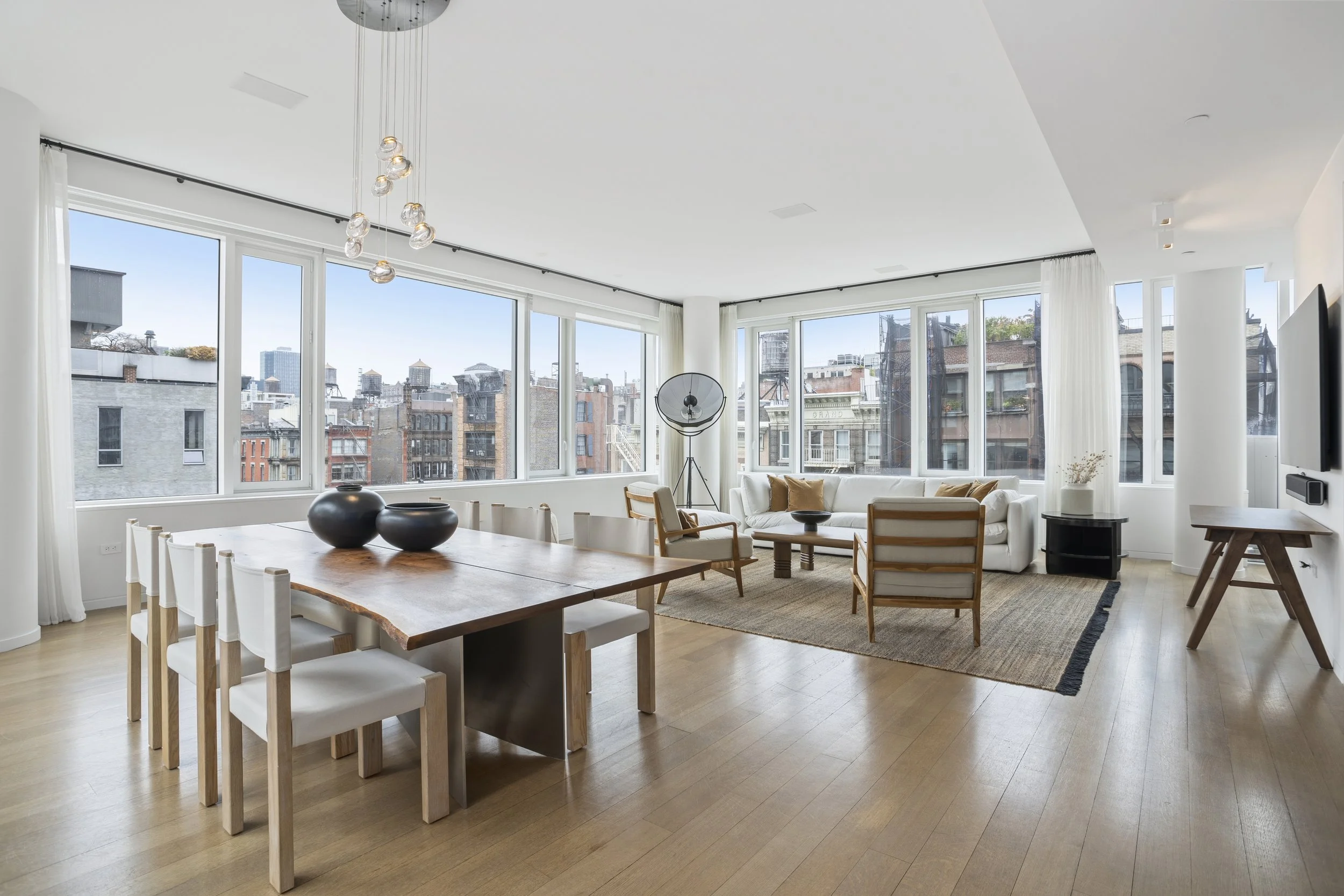 350WBROADWAY6THFLOOR-SoHo-NolitaNewYork_Lauren_Muss_DouglasElliman_Photography_115540030_high_res.jpg