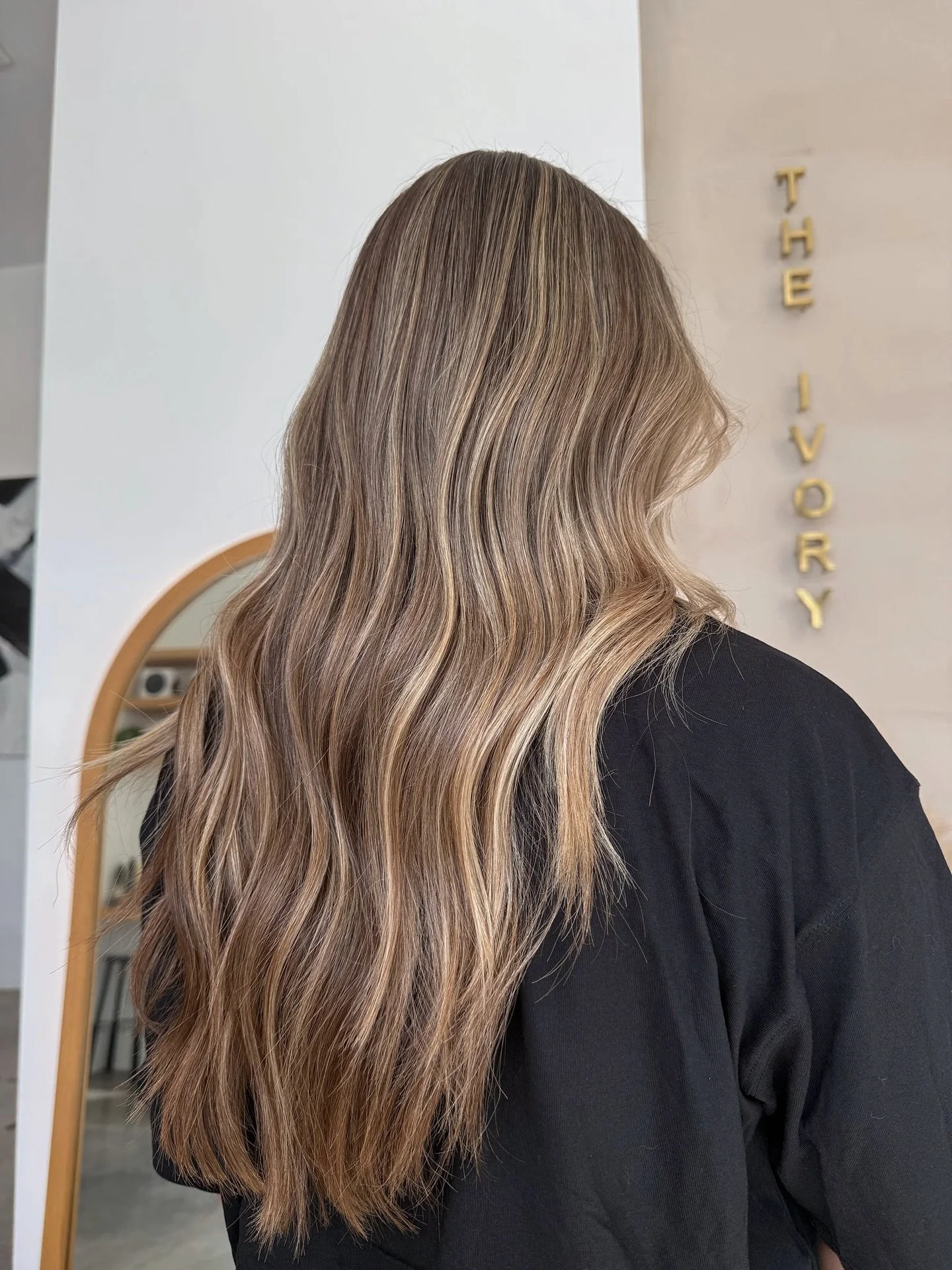 When Kierstin does your color&hellip; it just hits different. ❤️&zwj;🔥 @km.stylezz