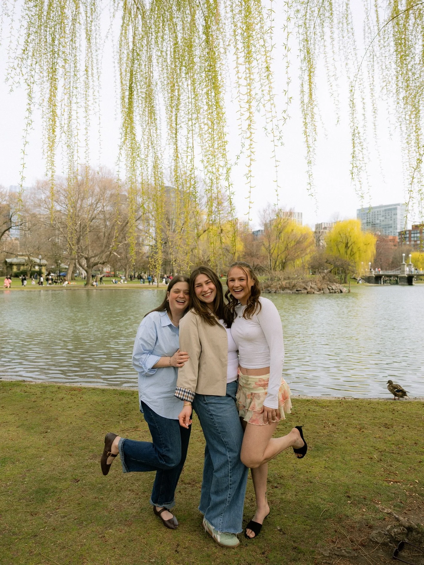Need a photographer who will frolick through the Boston Common with you? Count me in!😋🤍✨

#photographer #bostonphotographer #mainephotographer #mainephotography #maine