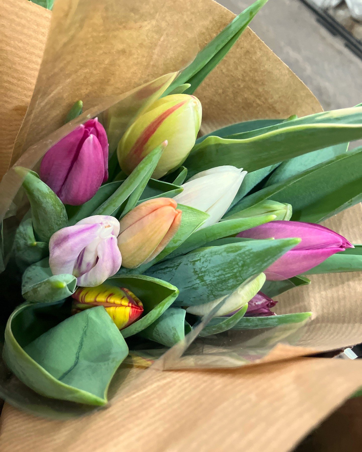 Our farms are bursting out of the gate with flowers! 🌷✨Pussy willows, lilies, tulips, dried bouquets... and even special order dahlia tubers for anyone planning their gardens (order now for delivery in April!)