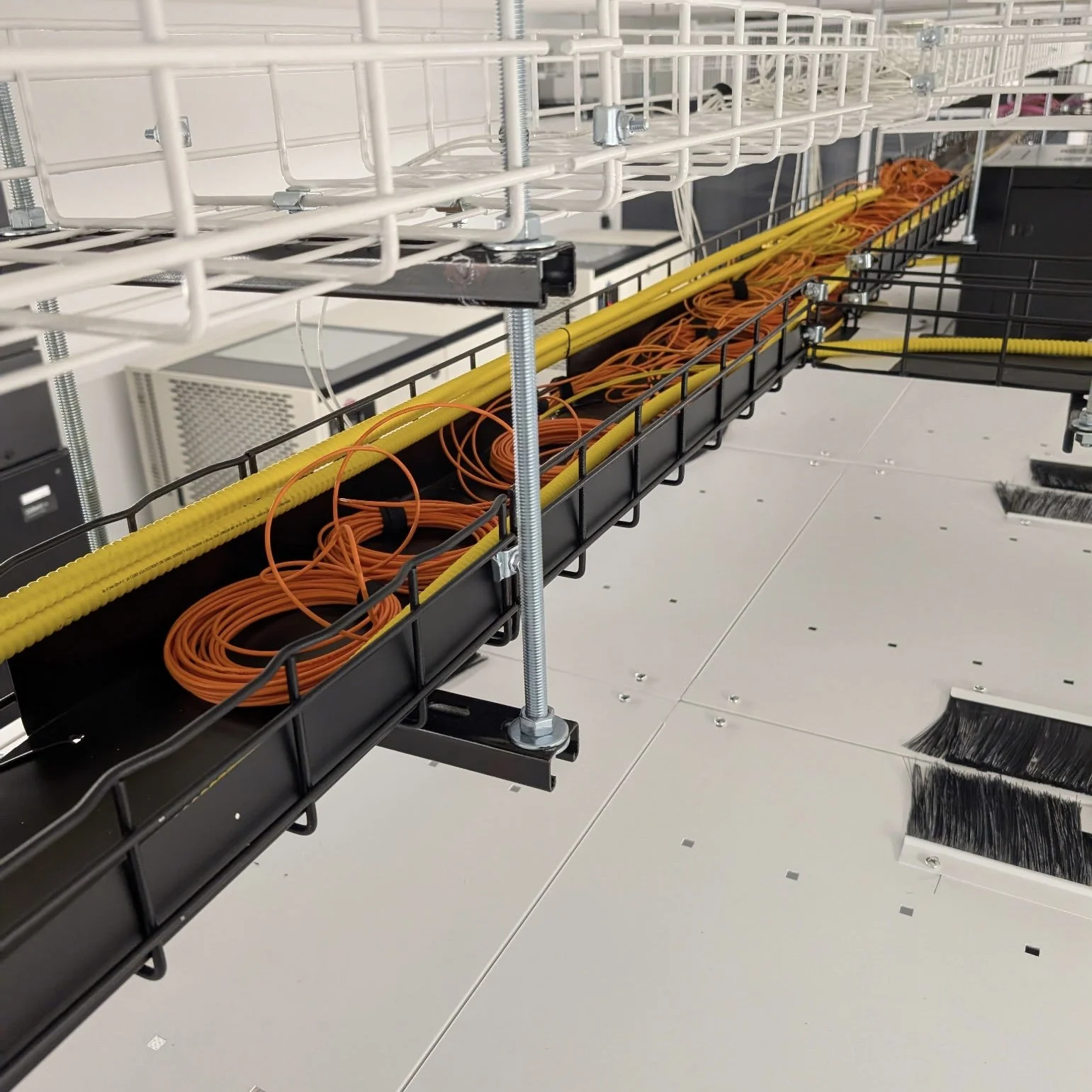 Structured network cabling maintenance 