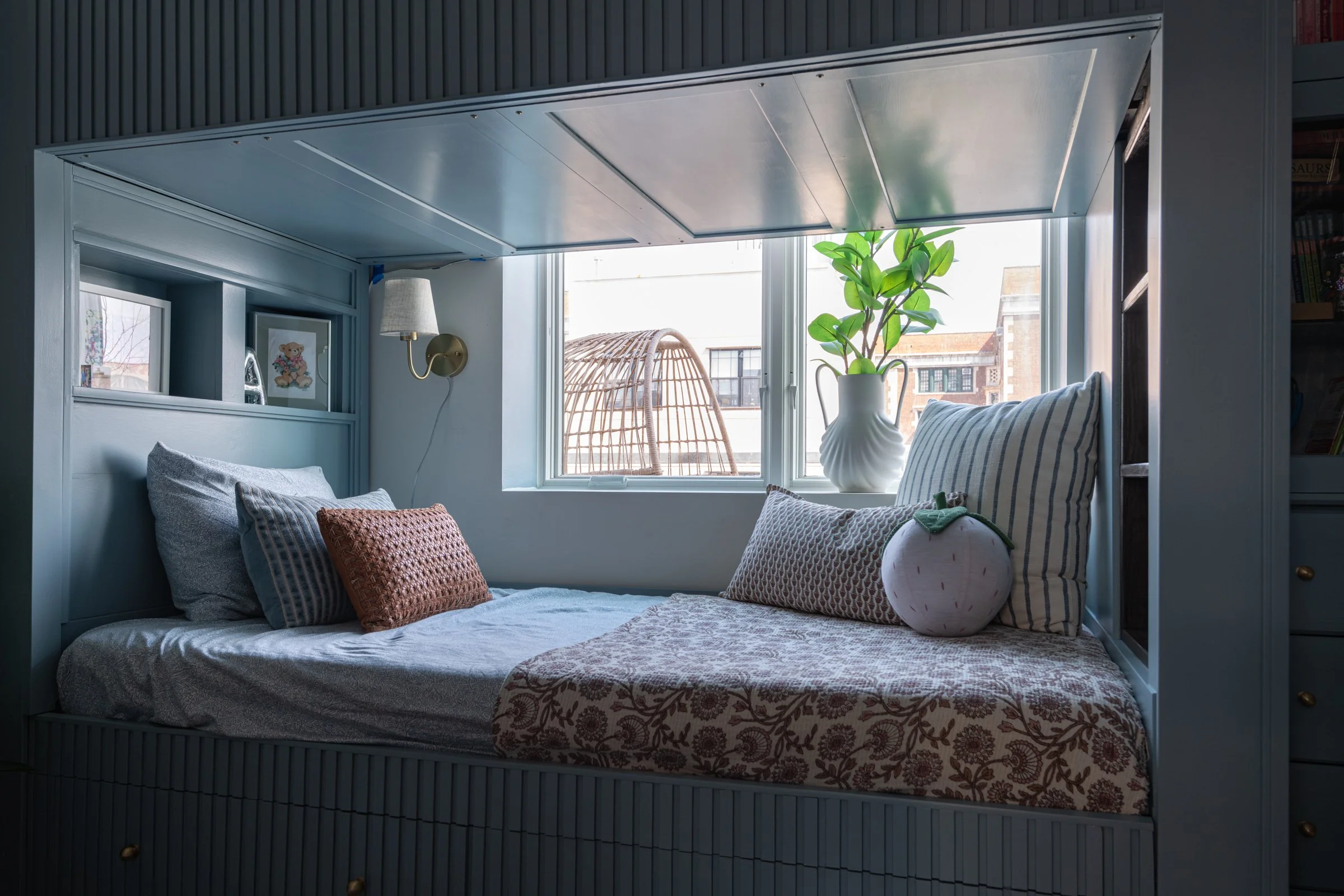 Kids Room with DIY Built-in Bunk Beds