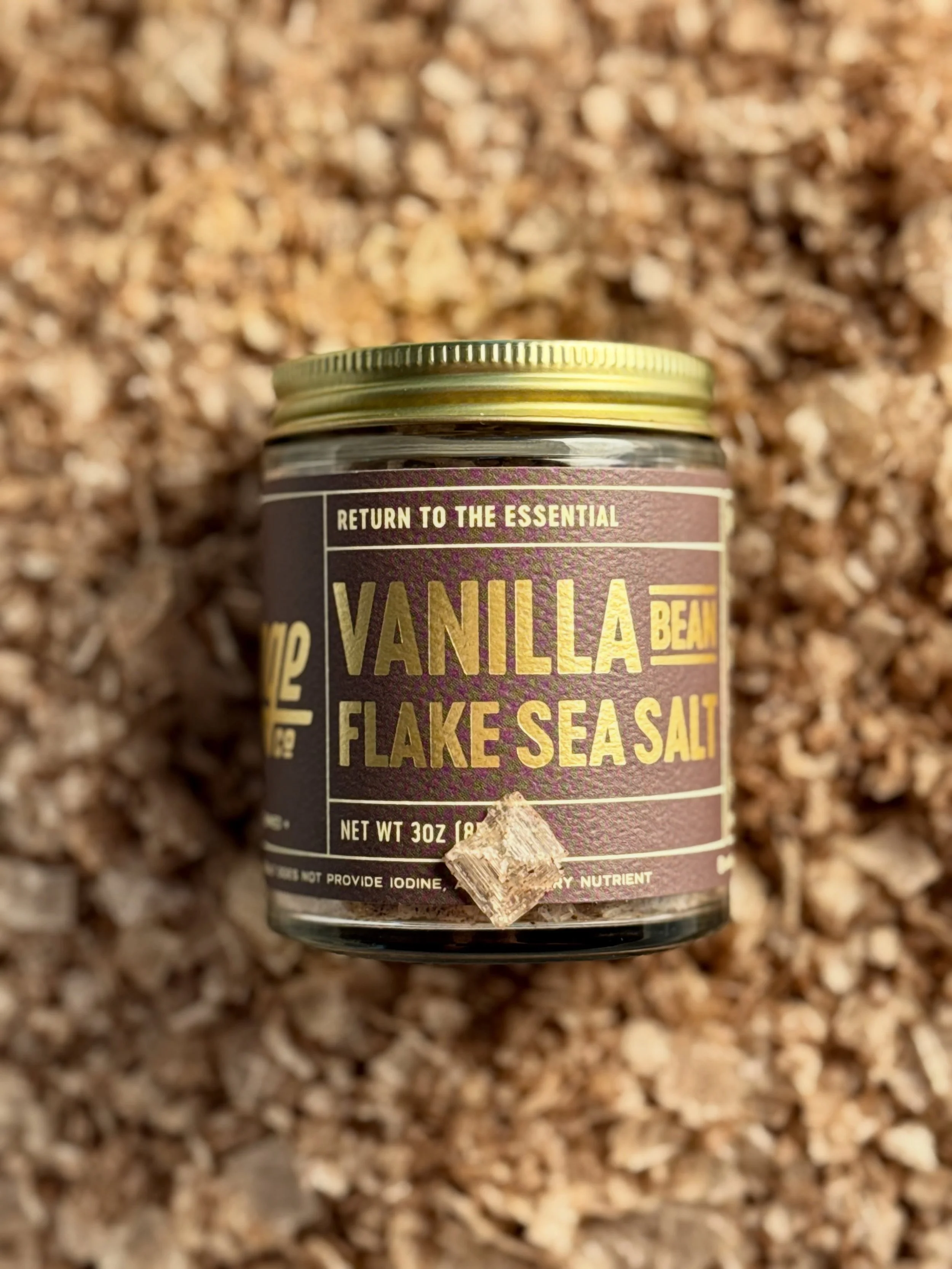 Have you tried our Vanilla Flake Sea Salt yet? 👀
Delicate, flaky crystals meet a warm, aromatic vanilla flavor for a sweet-and-savory twist that&rsquo;s anything but ordinary.

If you haven&rsquo;t sprinkled it on something delicious yet&hellip; wha