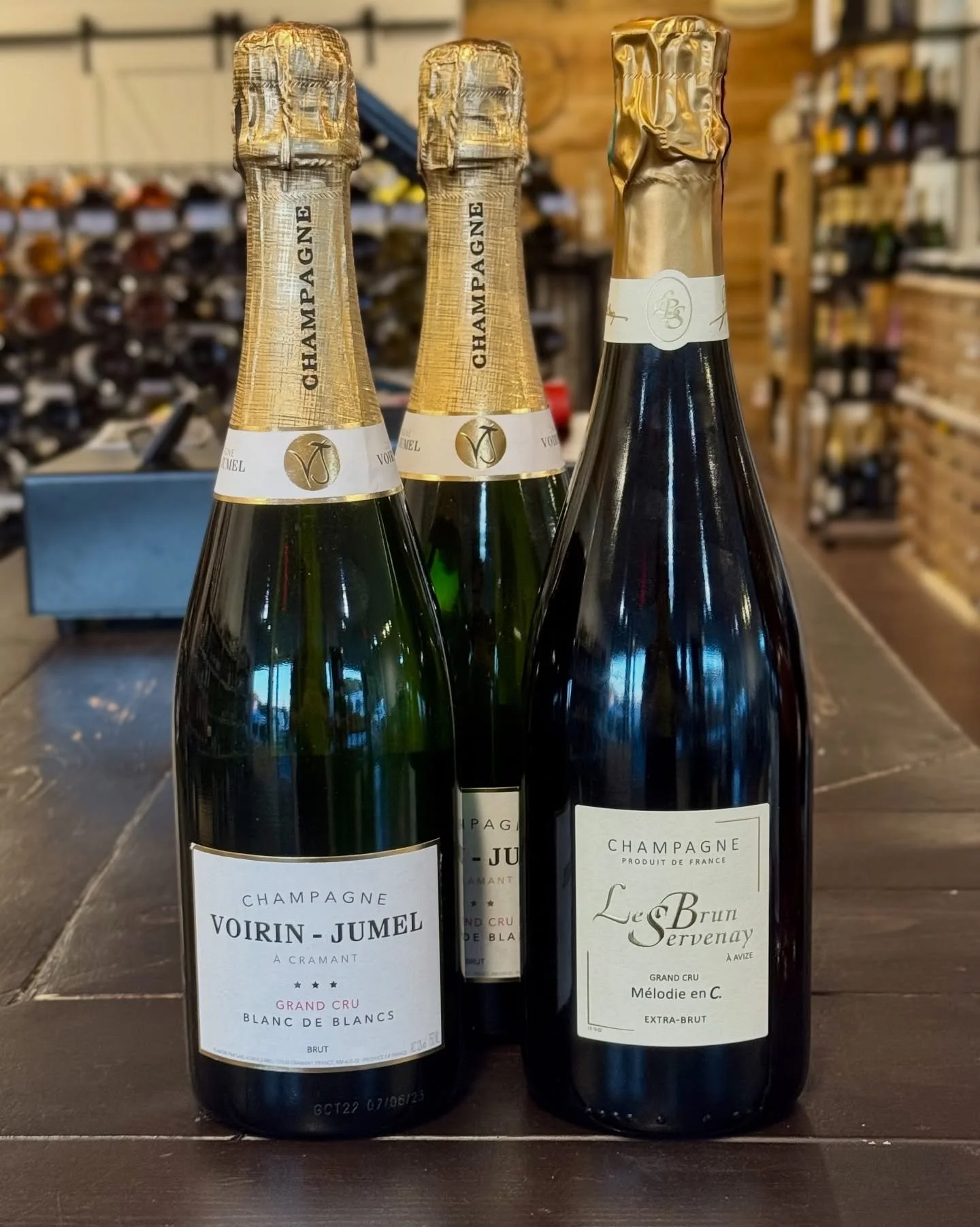 Grand Cru Champagne for under 100 bucks don&rsquo;t mind if I do 🥂

#growerchampagne #grandcru #avize #cramant