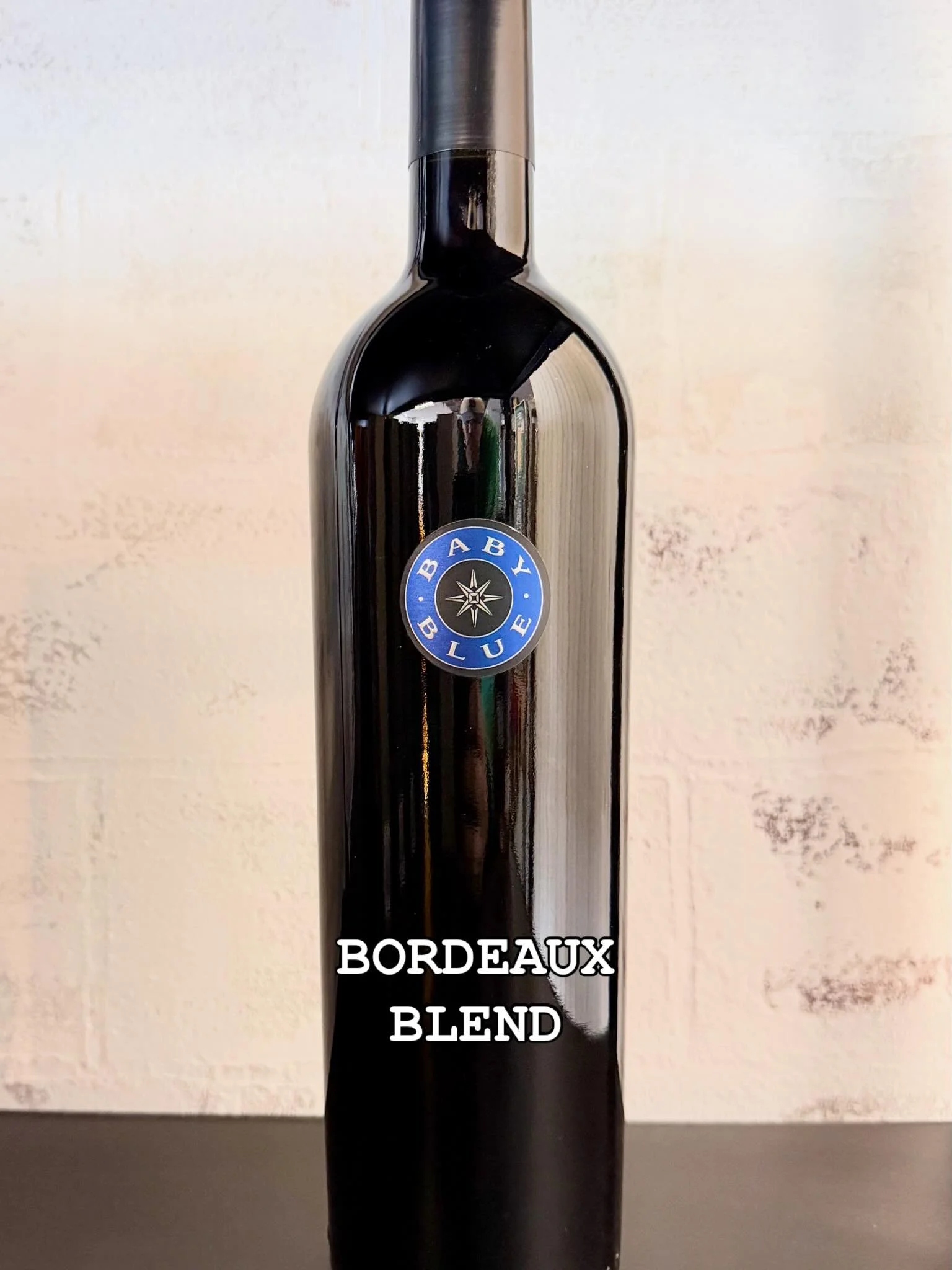 The weather here in Nashville has been wild and what better to pair with it than some red wine? Featured today is @bluerockwinery "Baby Blue" a Bordeaux style Cab-heavy blend from Alexander Valley's Sonoma County. Bold fruit-forward in styl