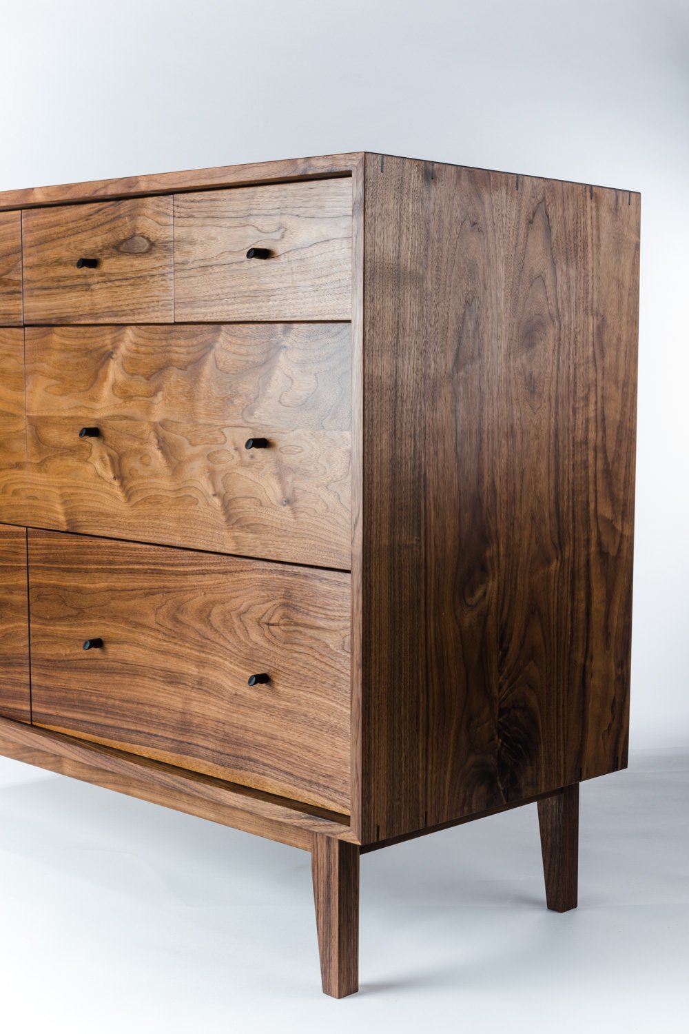 Chabot-Dresser-2a.jpg