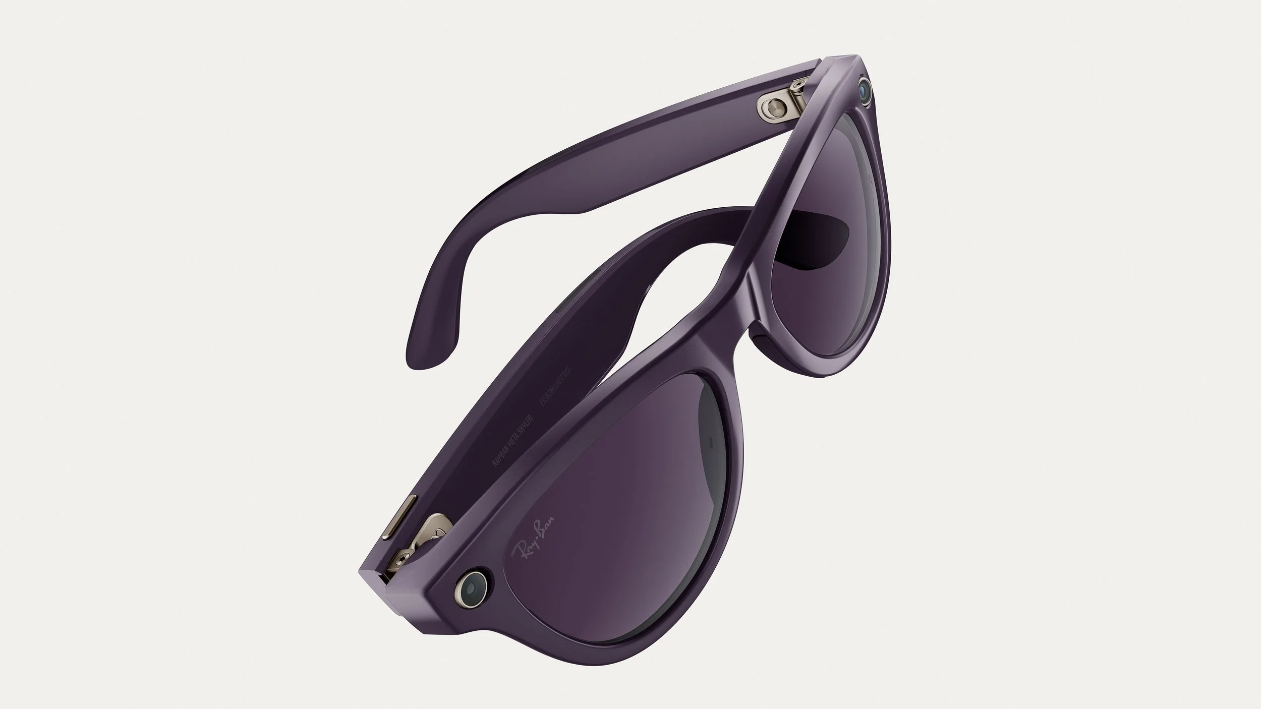 250805_HO-core_Ray-Ban_Skyler_Shiny-Mystic-Violet_Transitions-Amethyst_Form-Factor-Front_GEN_16-9_7680x4320_8K_RGB_JPG.jpg