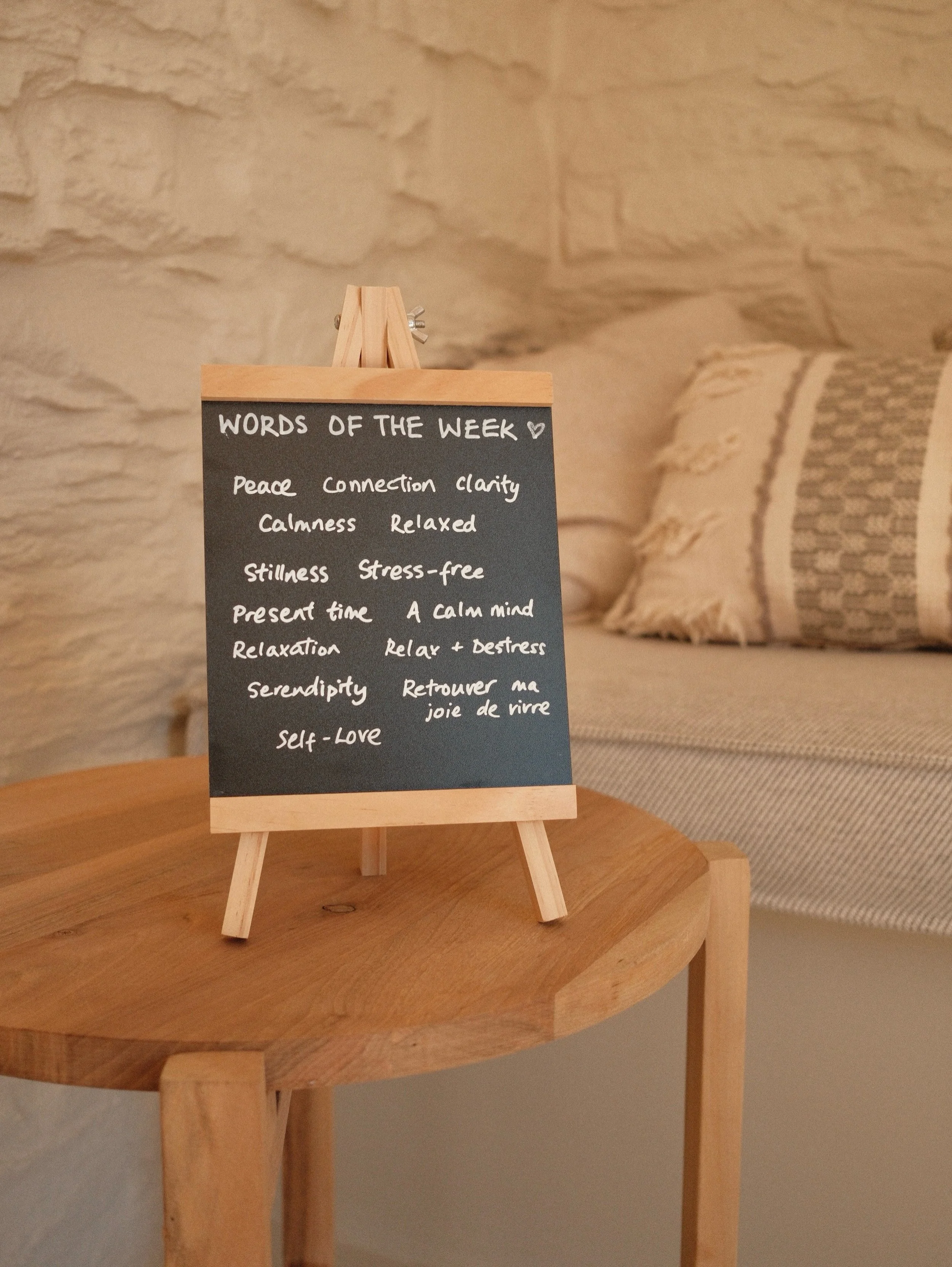 On the first day on our most recent retreat in Greece, we all wrote down one word/phrase of the week. Something we wish to embody for our time together, a gentle intention for the week ahead ✨

#retreatlife #yogaretreat #pilatesretreat #wellnessretre