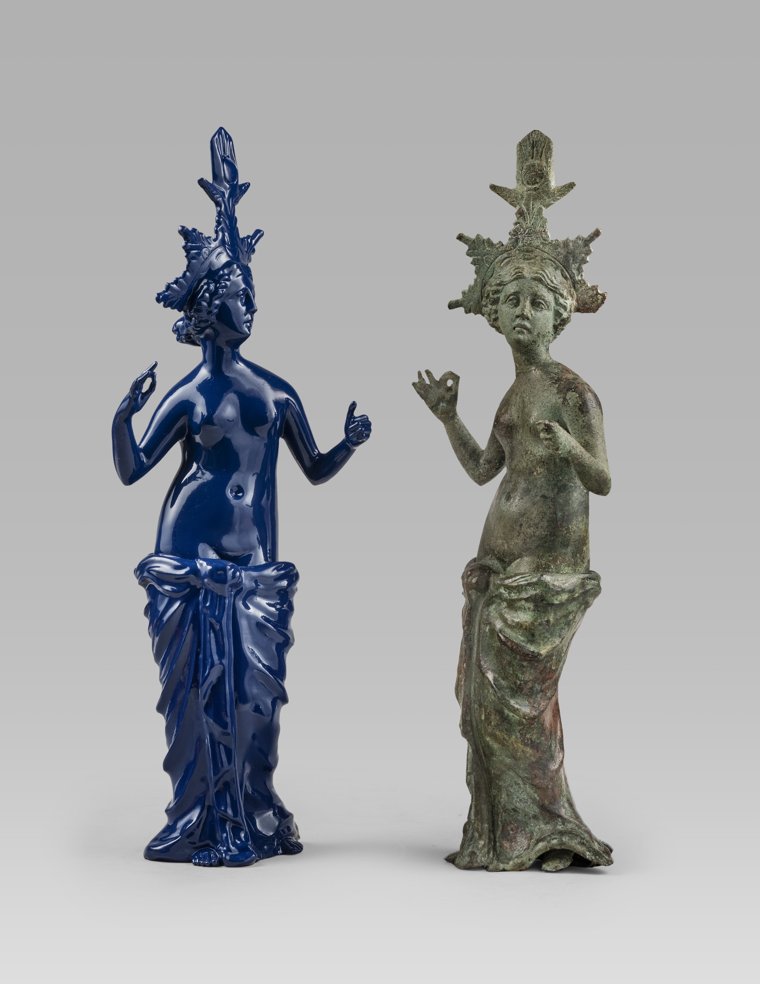 hagen-antico-aphro-blue.jpg