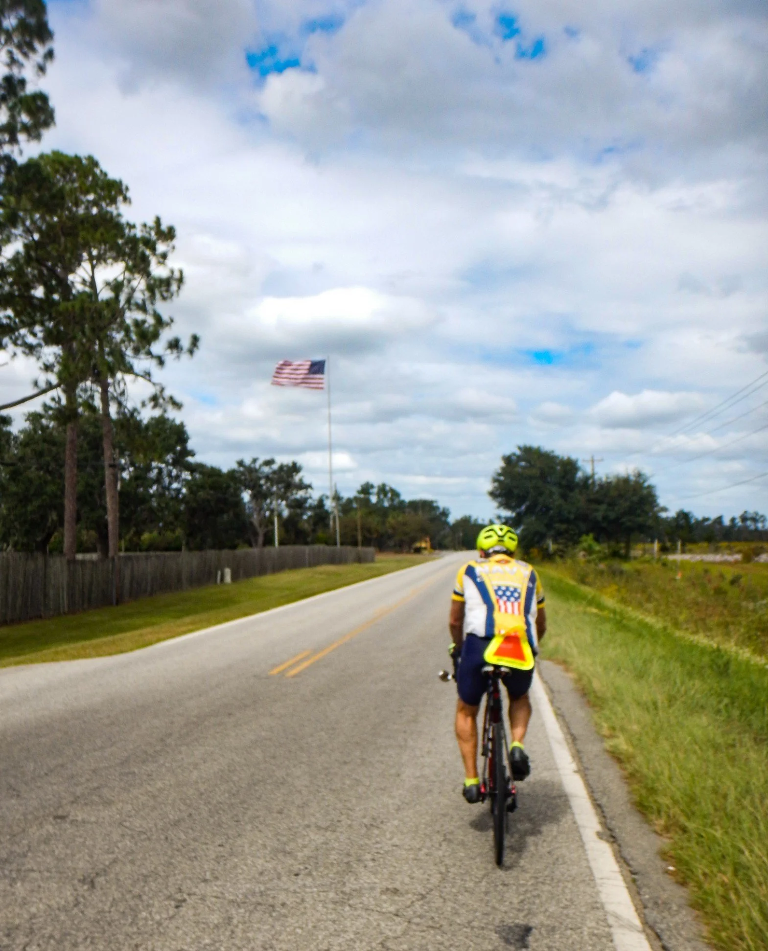 Note the flag - headwinds all day