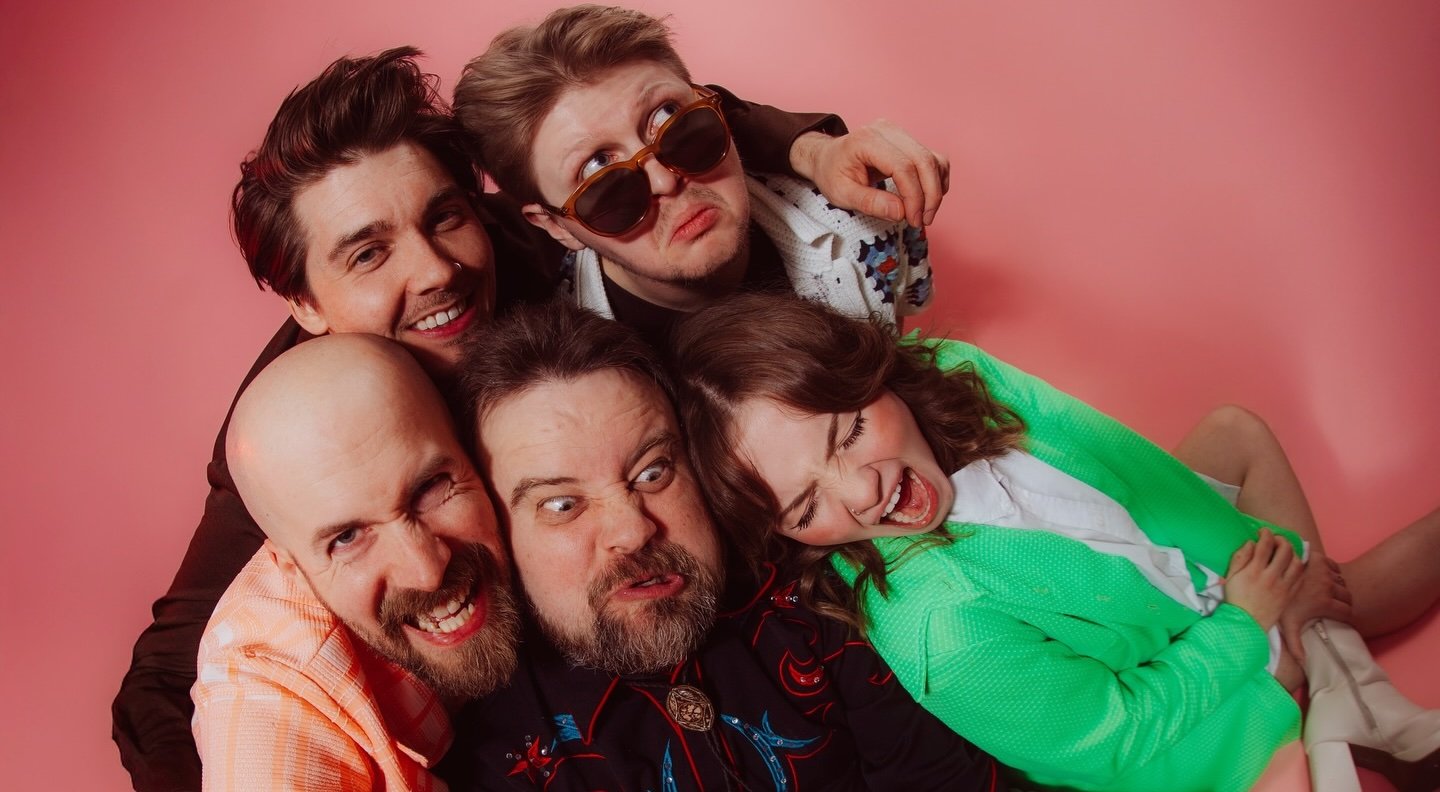 Concerts in the Garden: TAE and the Neighborly