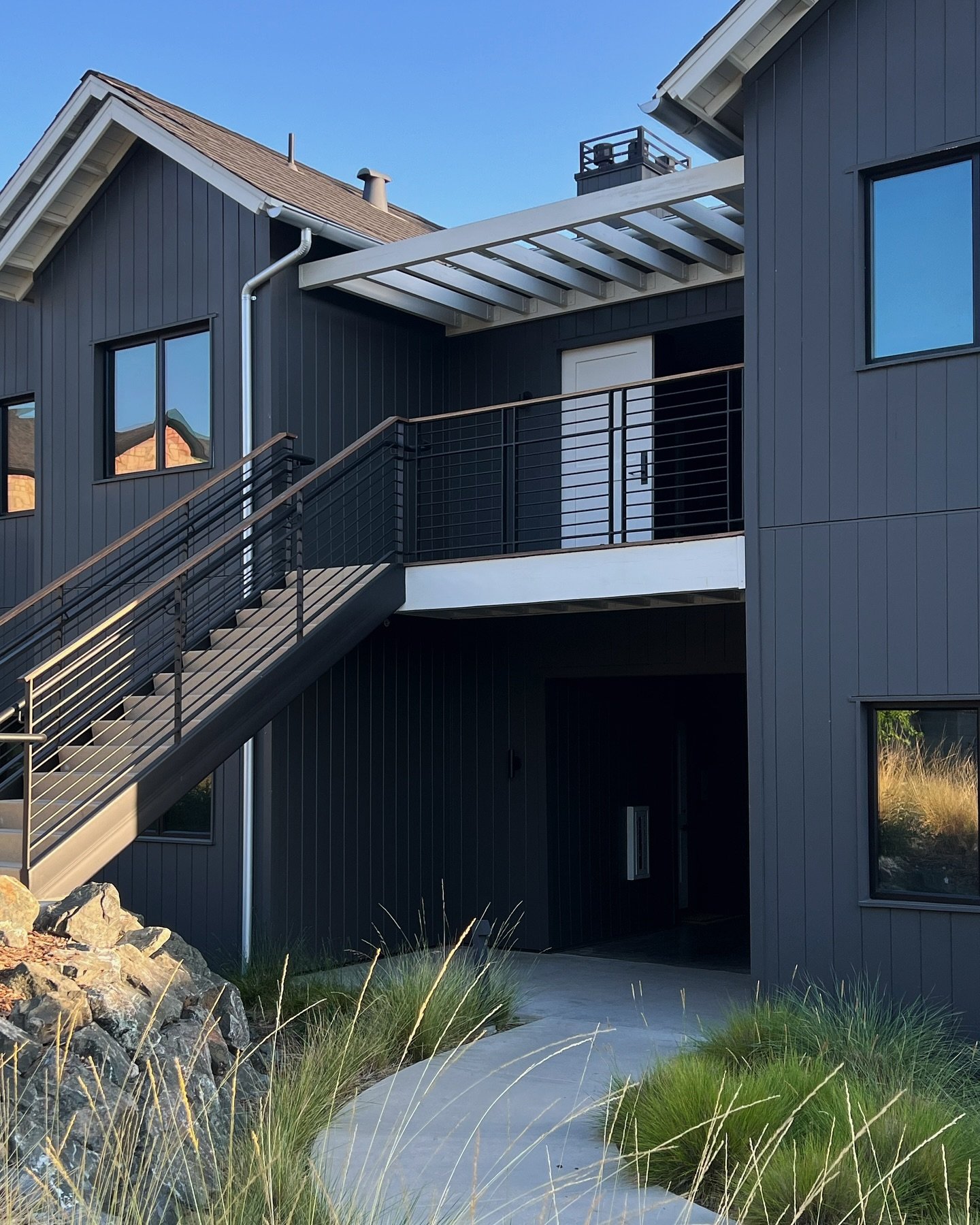 Escape to @fsnapavalley, where a tranquil vineyard setting meets refined luxury. Savor seasonal cuisine, unwind with holistic spa rituals, and enjoy the thoughtful service that makes every stay special&mdash;all with stunning views of Napa&rsquo;s ro