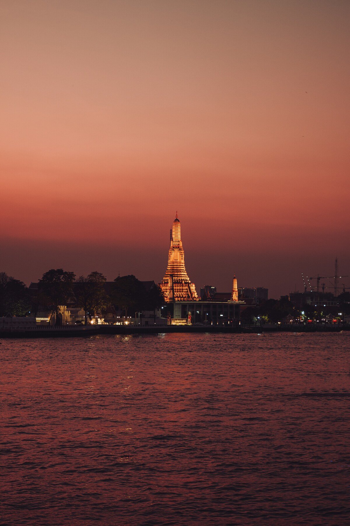 Chao Phraya River Sunset Bangkok.jpg