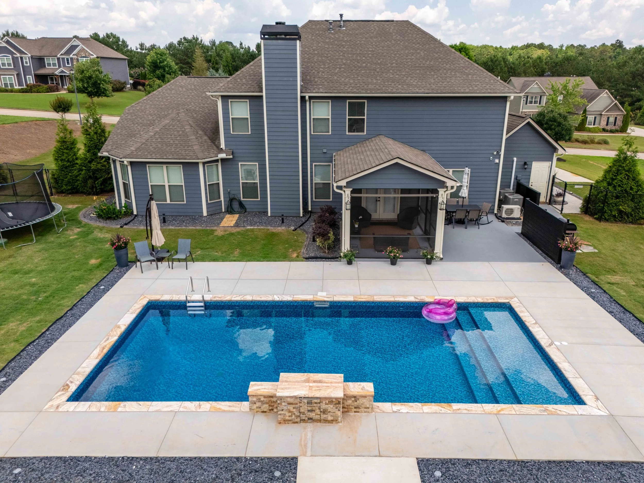 04-408 Warren Way 04.jpg