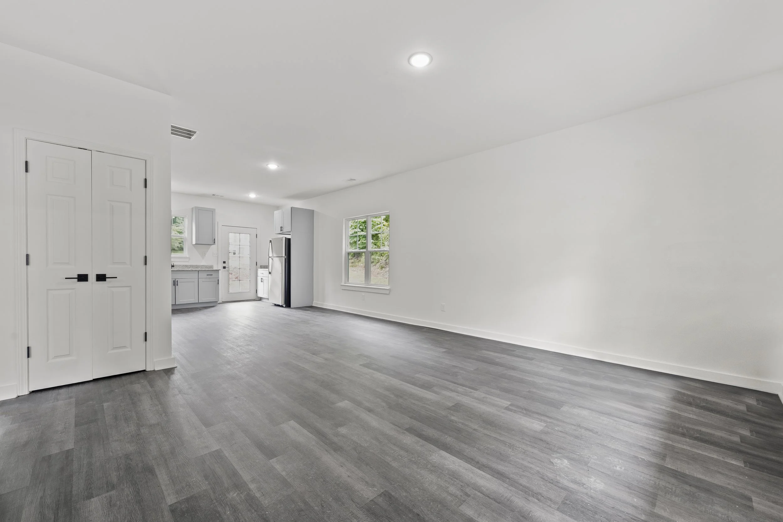 06-1510 Brownwood Ave 06R.jpg