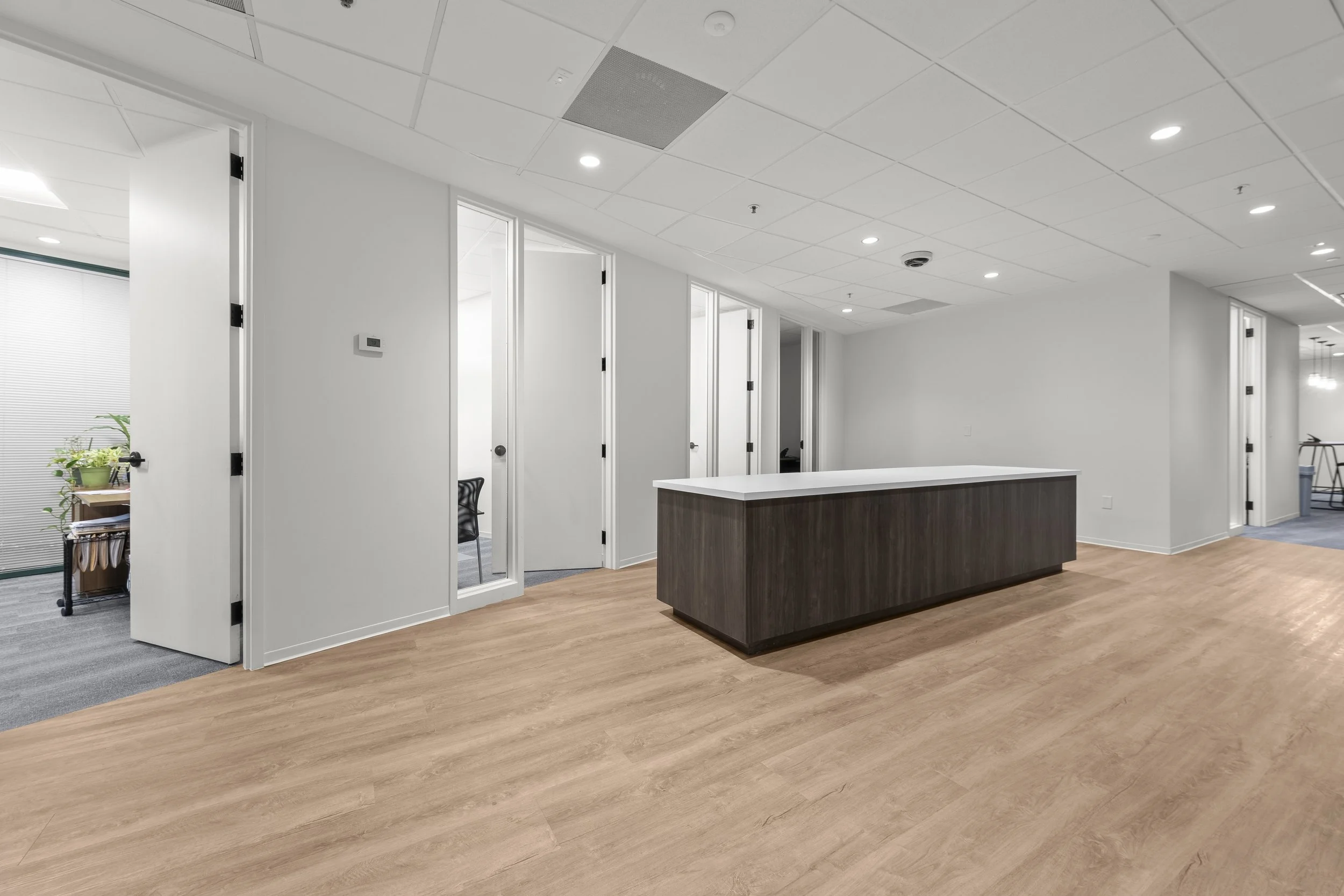 07-1978 Lakeside Pkwy 07R3.jpg