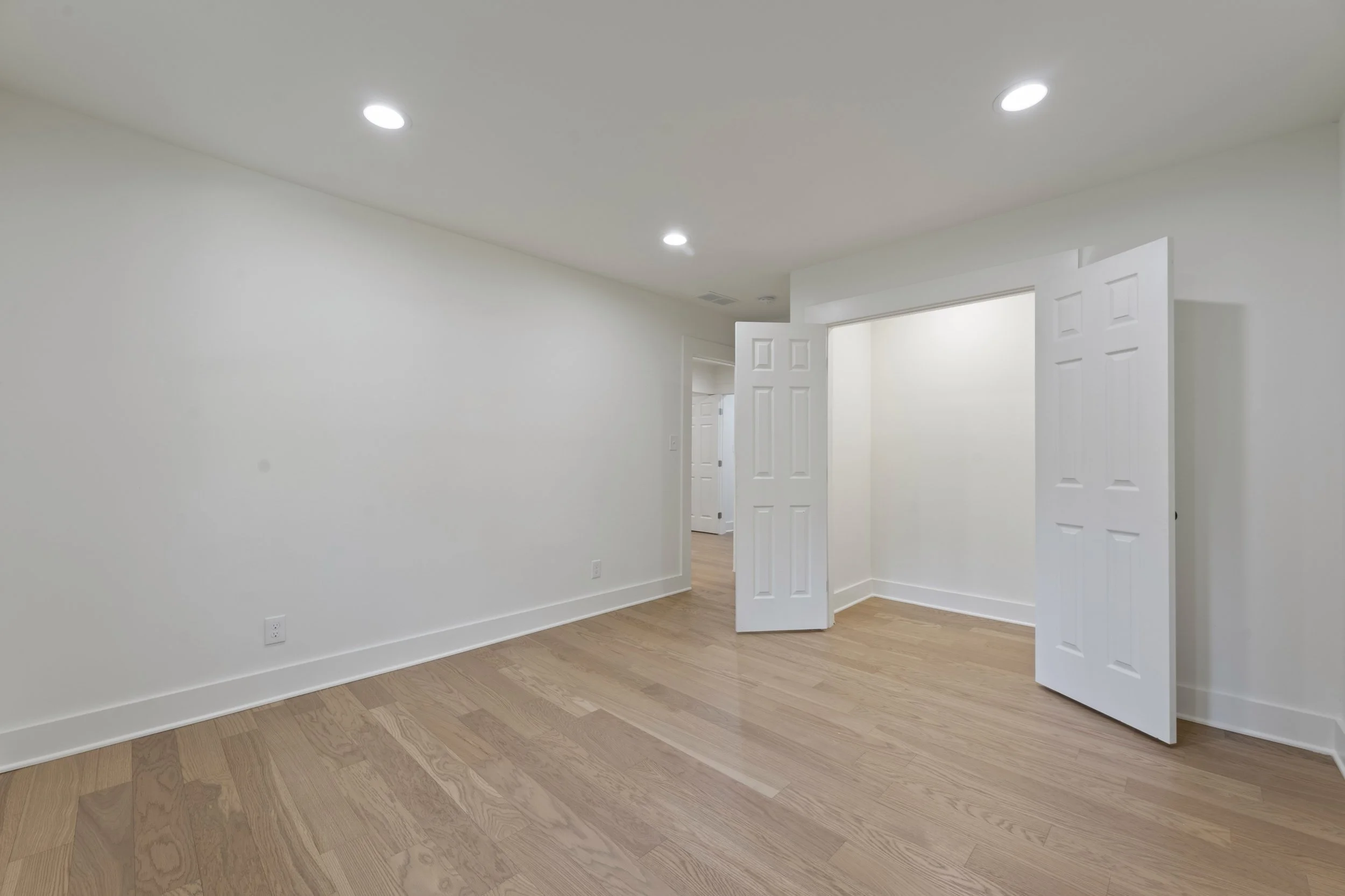 21_1363 diamond ave se, atlanta, ga19.jpg
