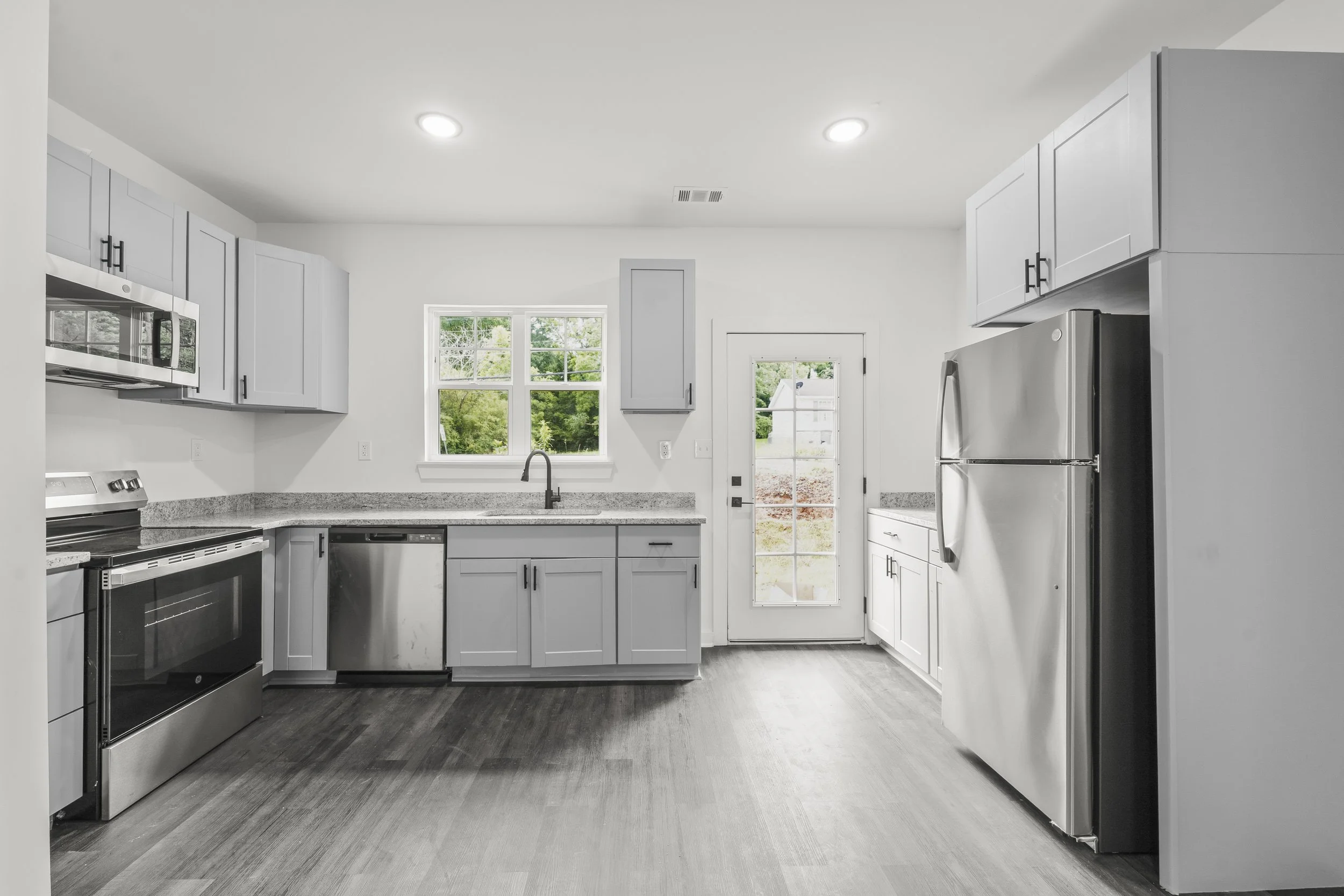 08-1510 Brownwood Ave 08.jpg