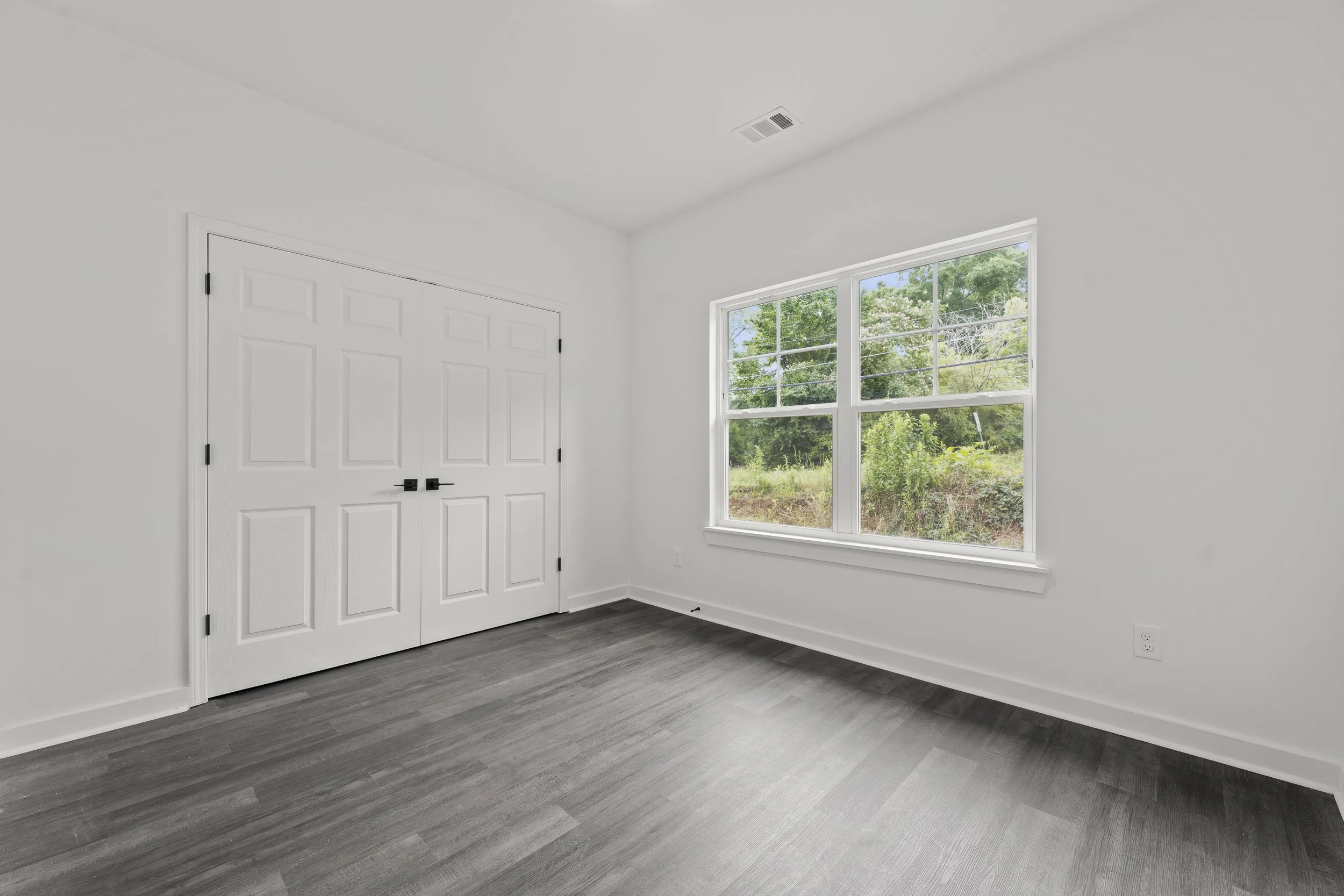 15-1510 Brownwood Ave 15.jpg