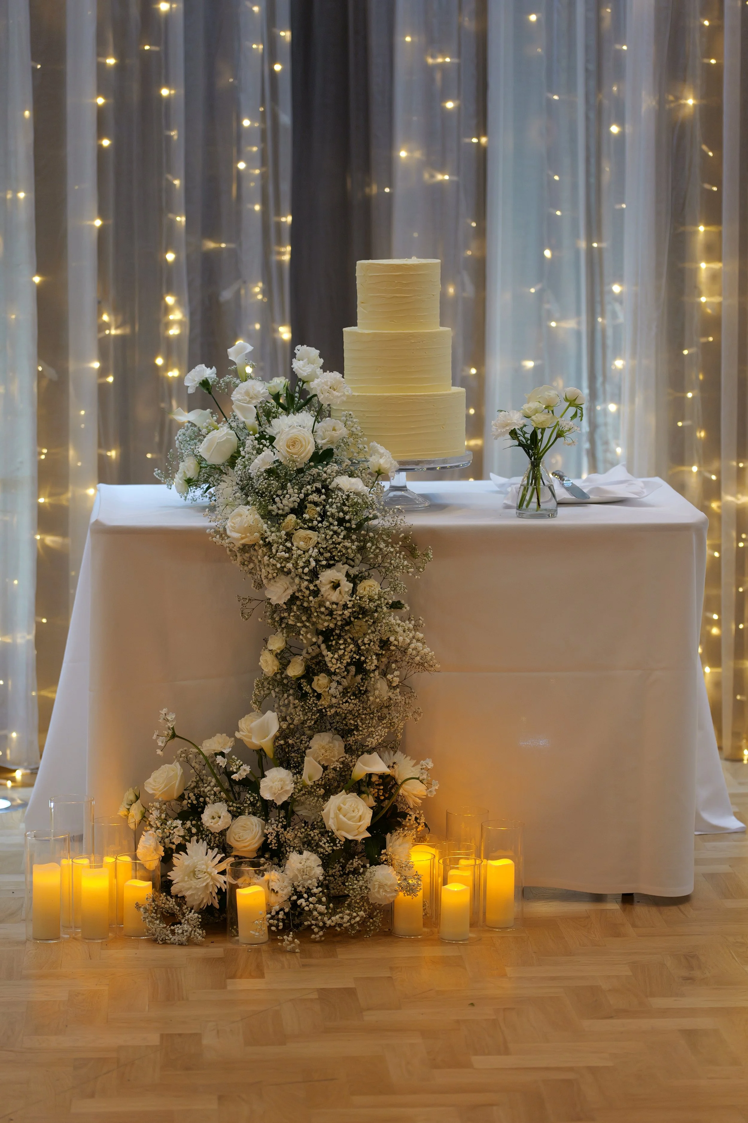 christmas-wedding-inspiration-cloud-florals-london-wedding-florist.JPG