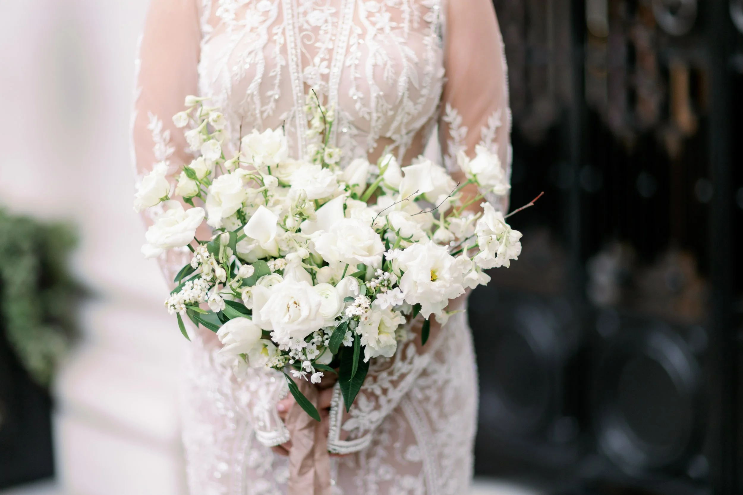white-bridal-bouquet-four-seasons-london.jpg