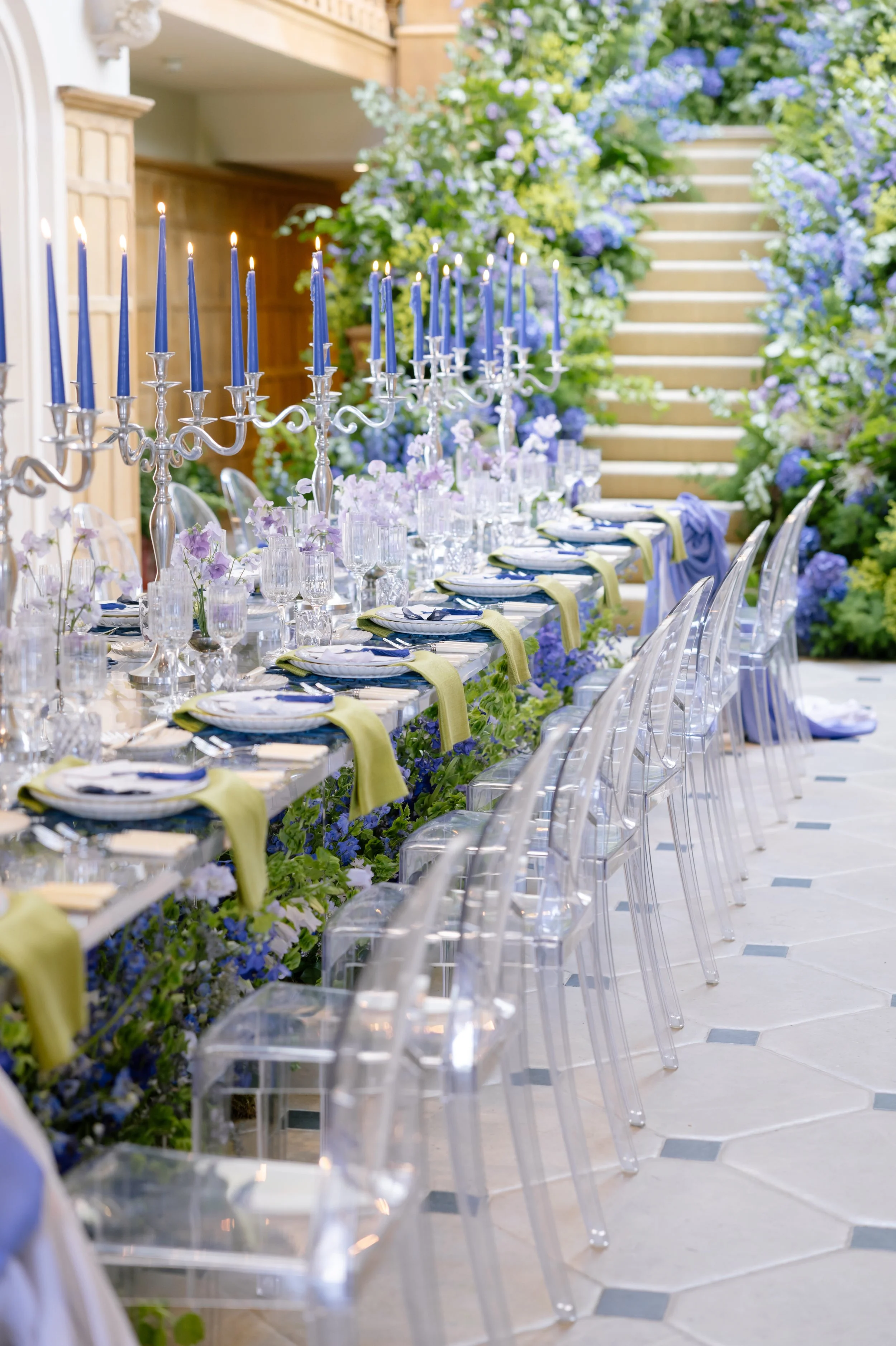modern-wedding-tablescape-glass-top-luxury-floral.jpg