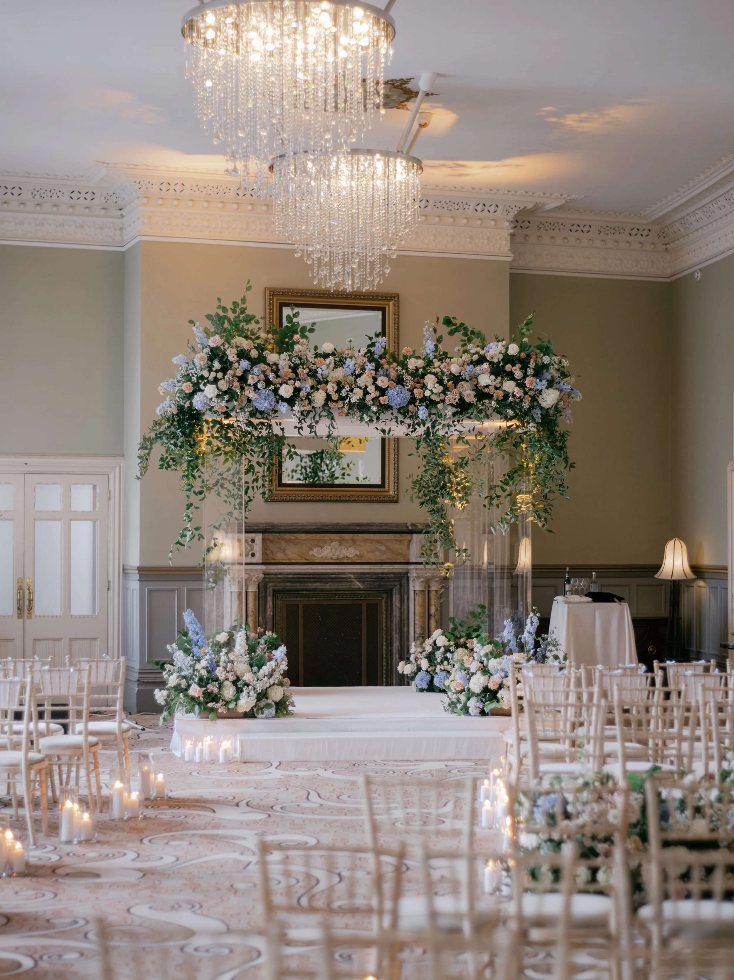 london-chuppah-design-the-way-to-bloom.jpg