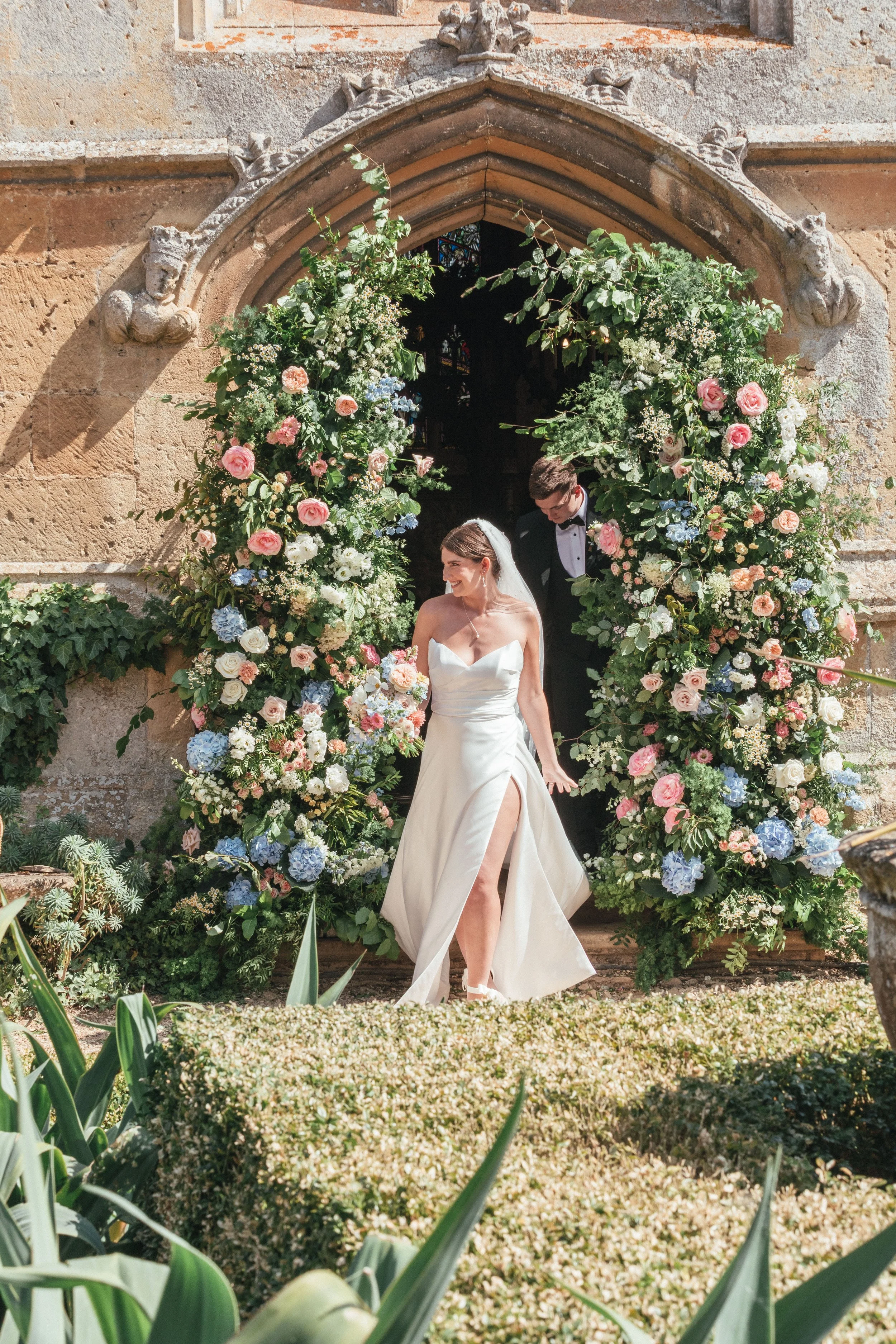 sudeley-castle-wedding-florist-inspo.jpg