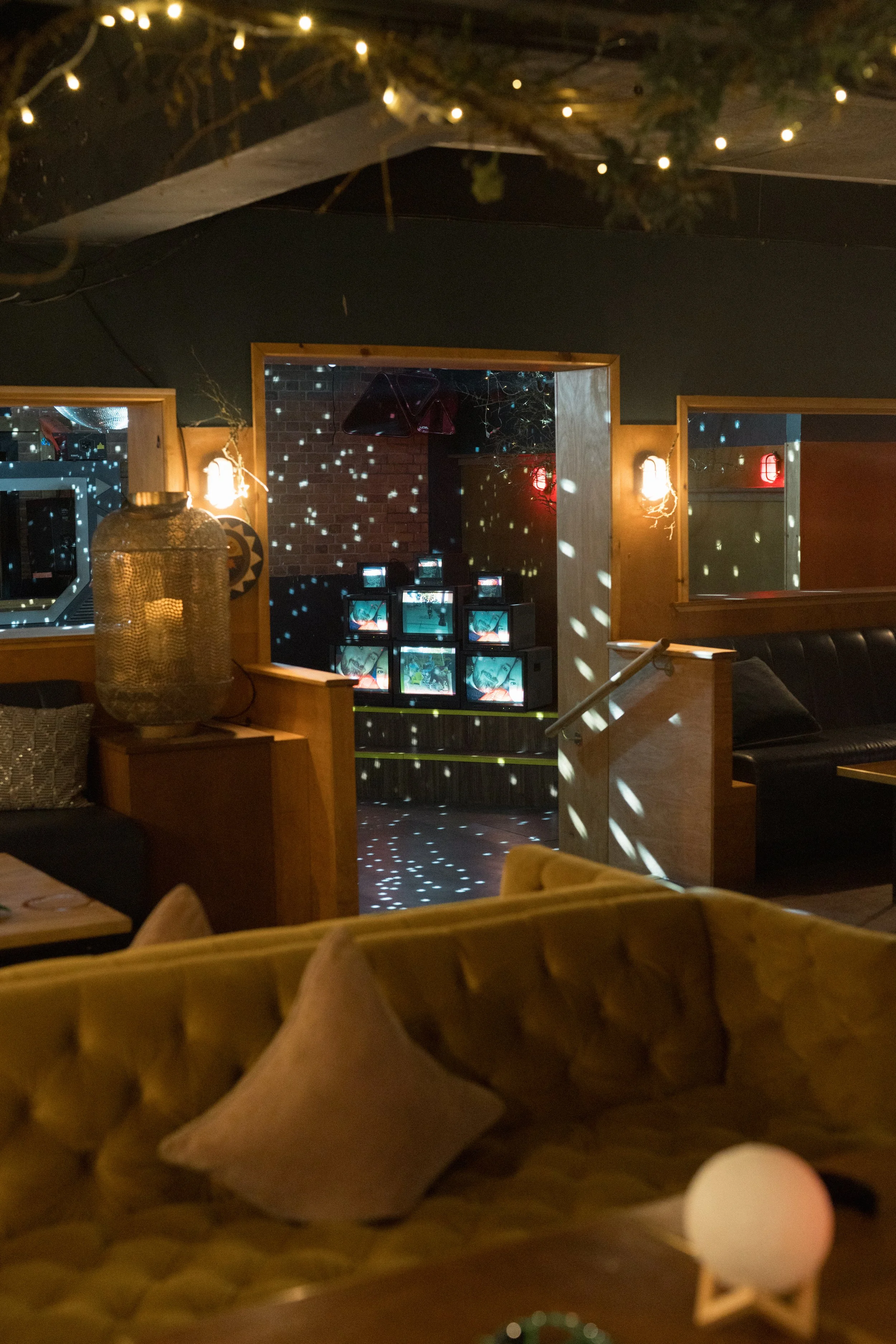 wedding-dancefloor-disco-balls-marquee.jpg