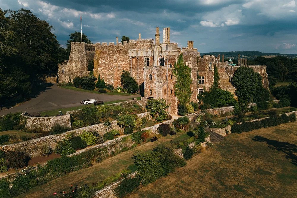 berkeley-castle-wedding-florist-the-way-to-bloom.jpg