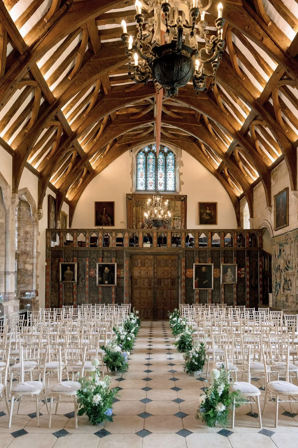 best-historic-wedding-venues-england-berkeley-castle.jpg