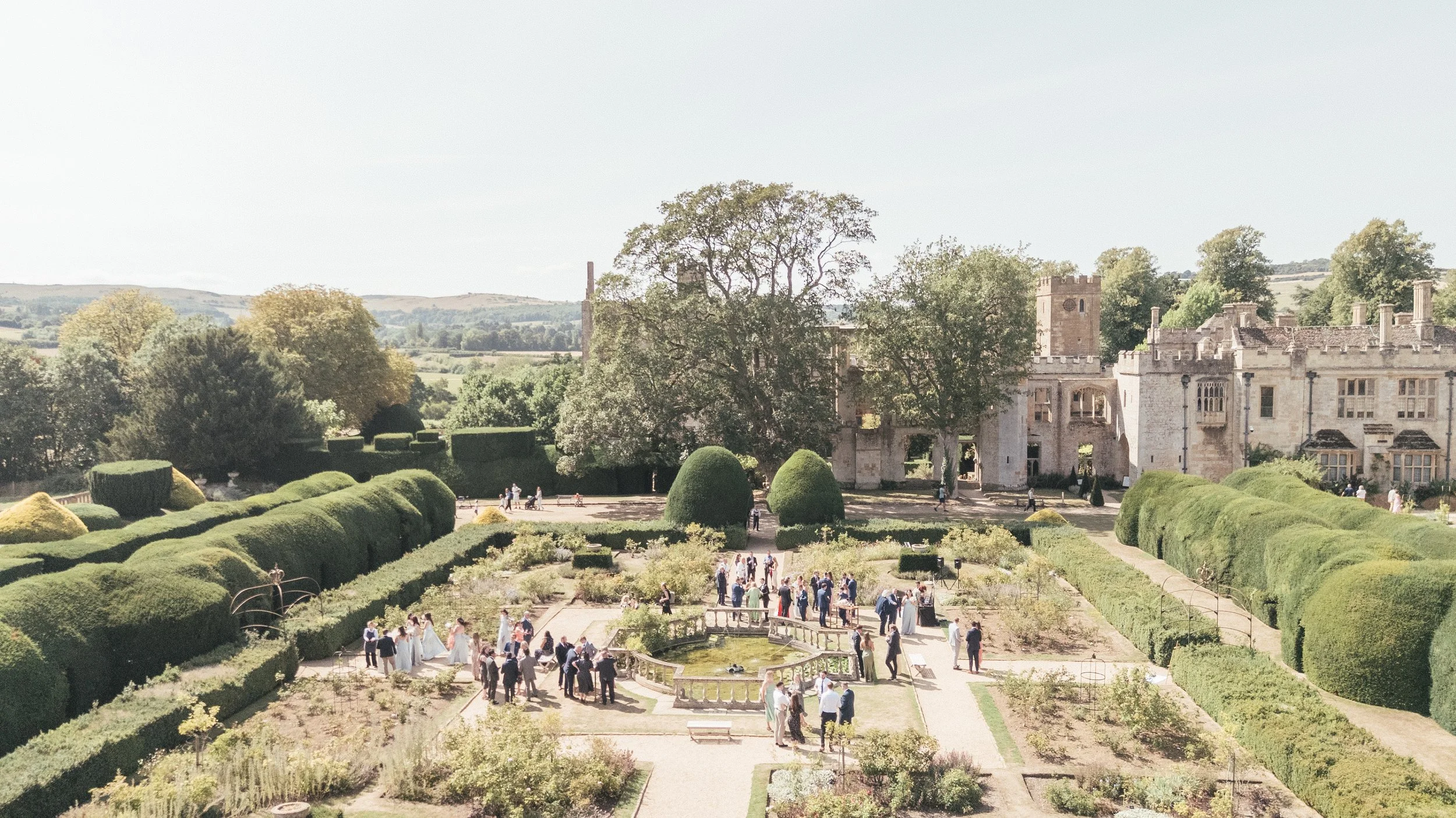 sudeley-castle-wedding-florists-the-way-to-bloom.jpg