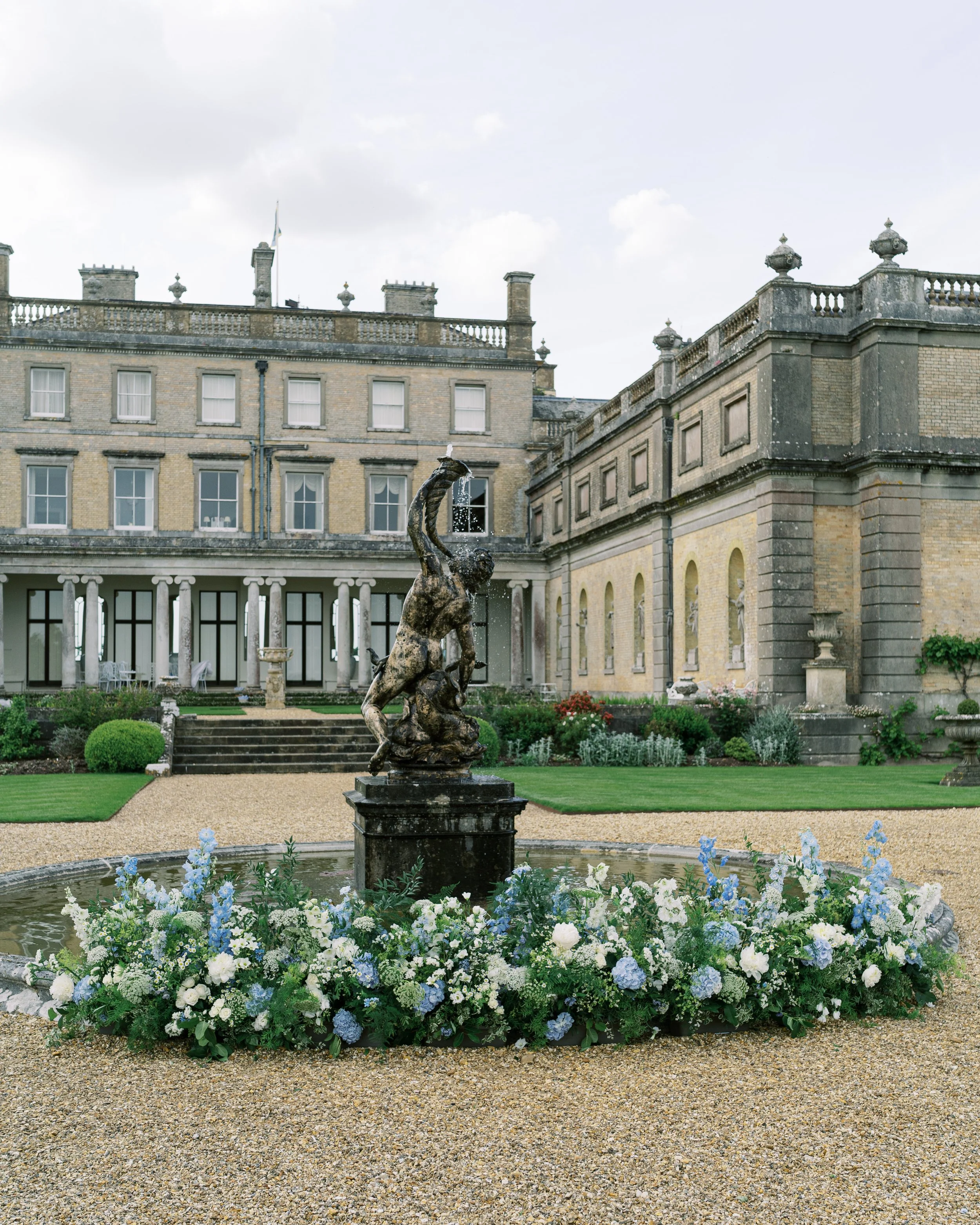 cotswolds-wedding-florist.jpg