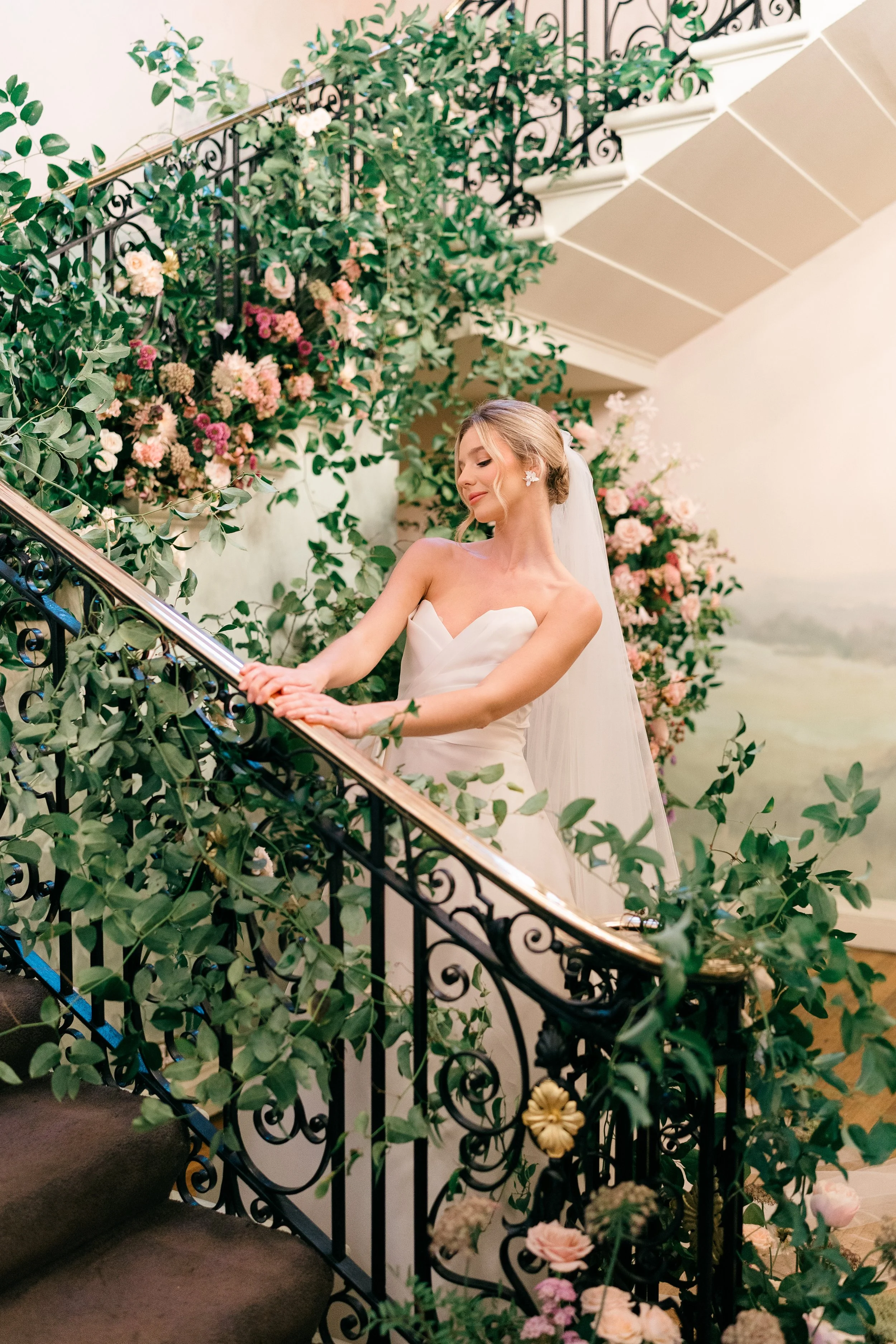 hedsor-house-wedding-florist-colourful-wedding-flowers.jpg