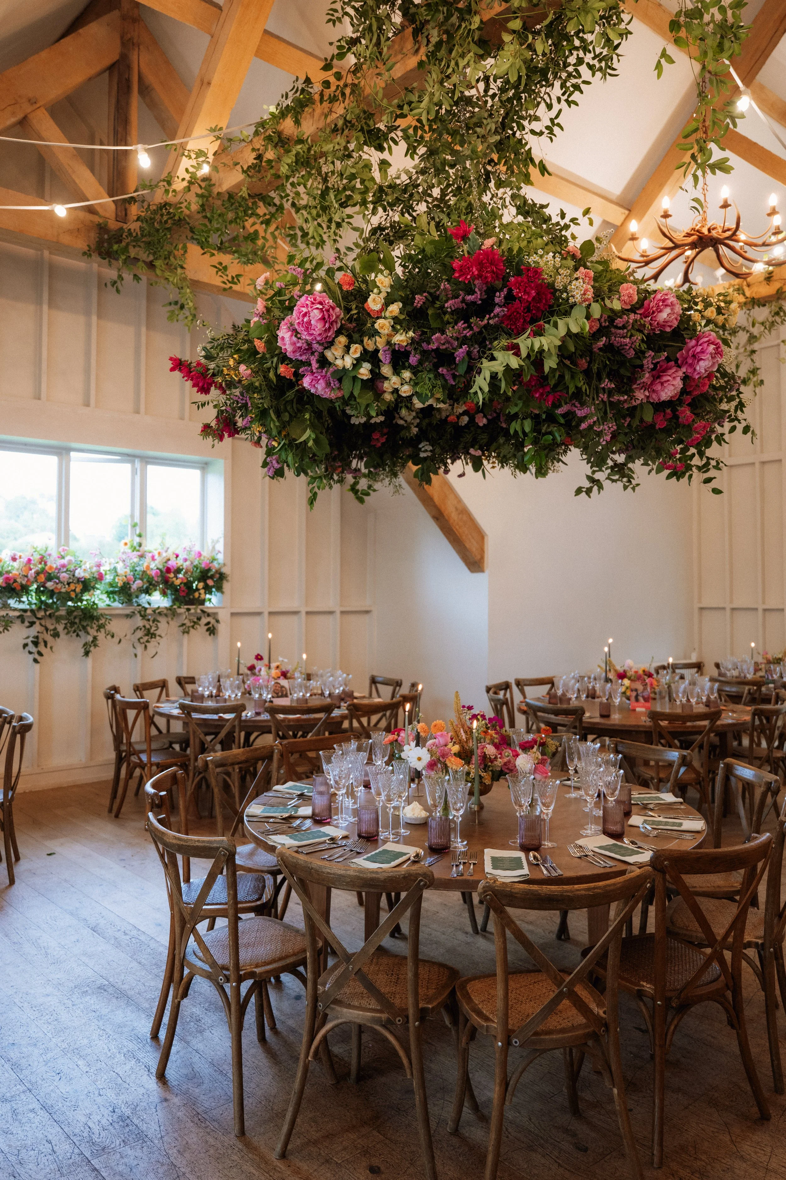 stunning-colourful-wedding-flowers-uk-wedding-florist.jpg