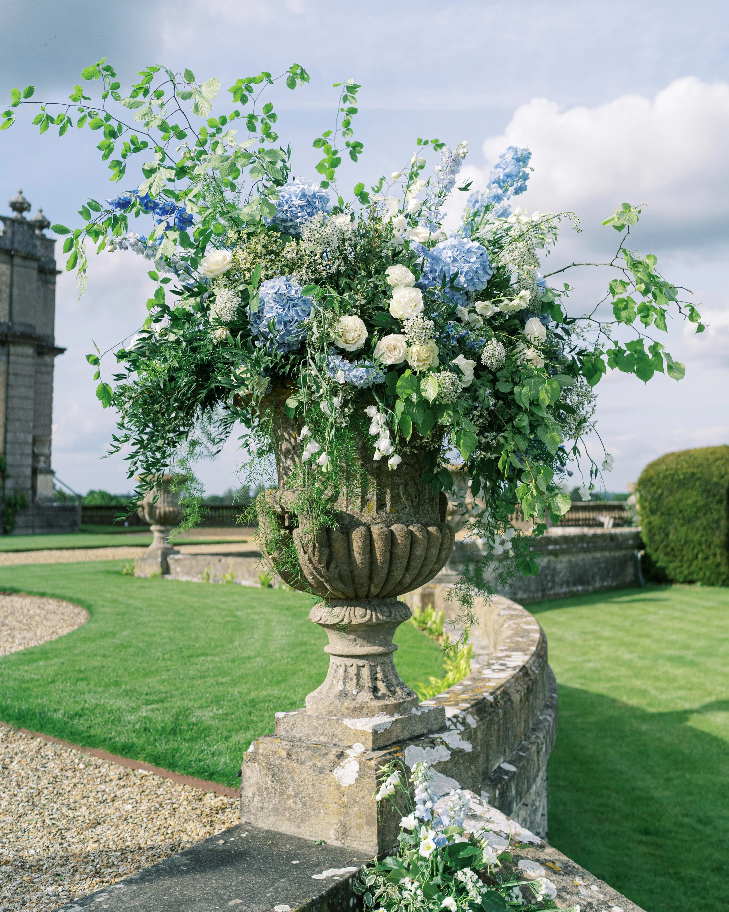 wedding-urns-venue-features.jpg