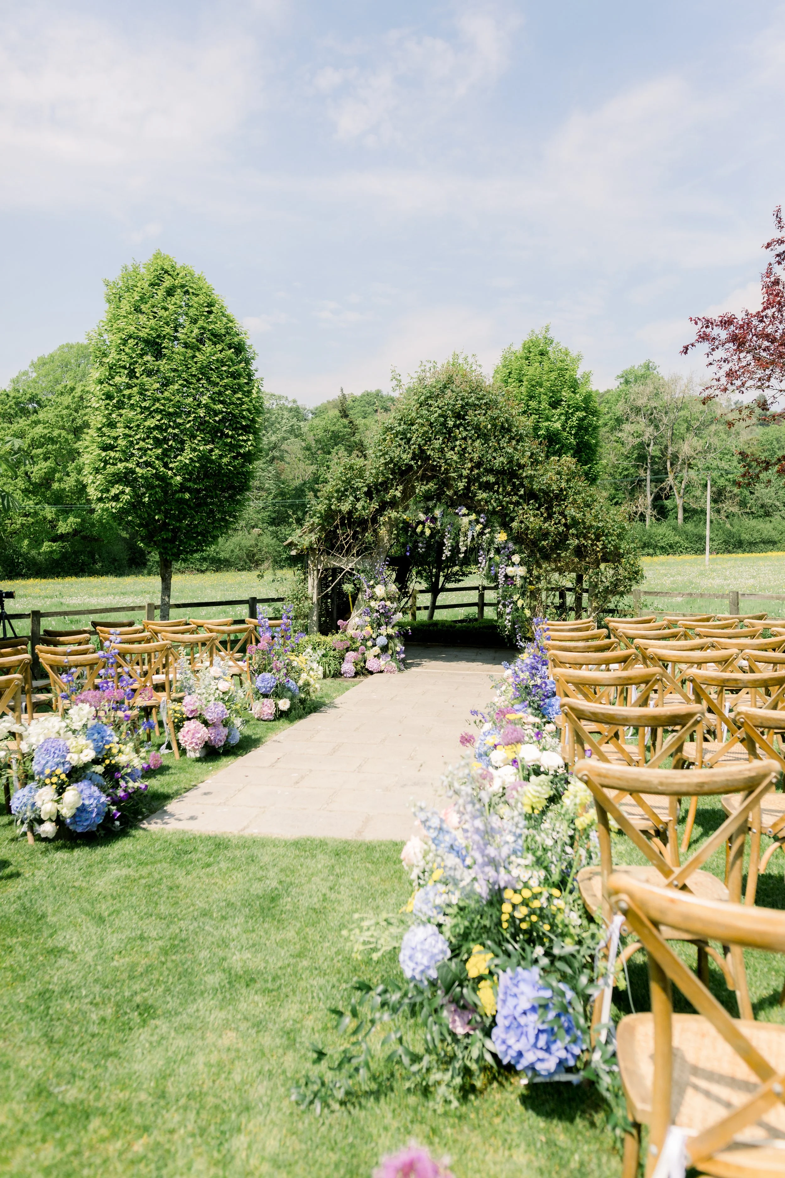 colourful-wedding-ceremony-flowers.jpg
