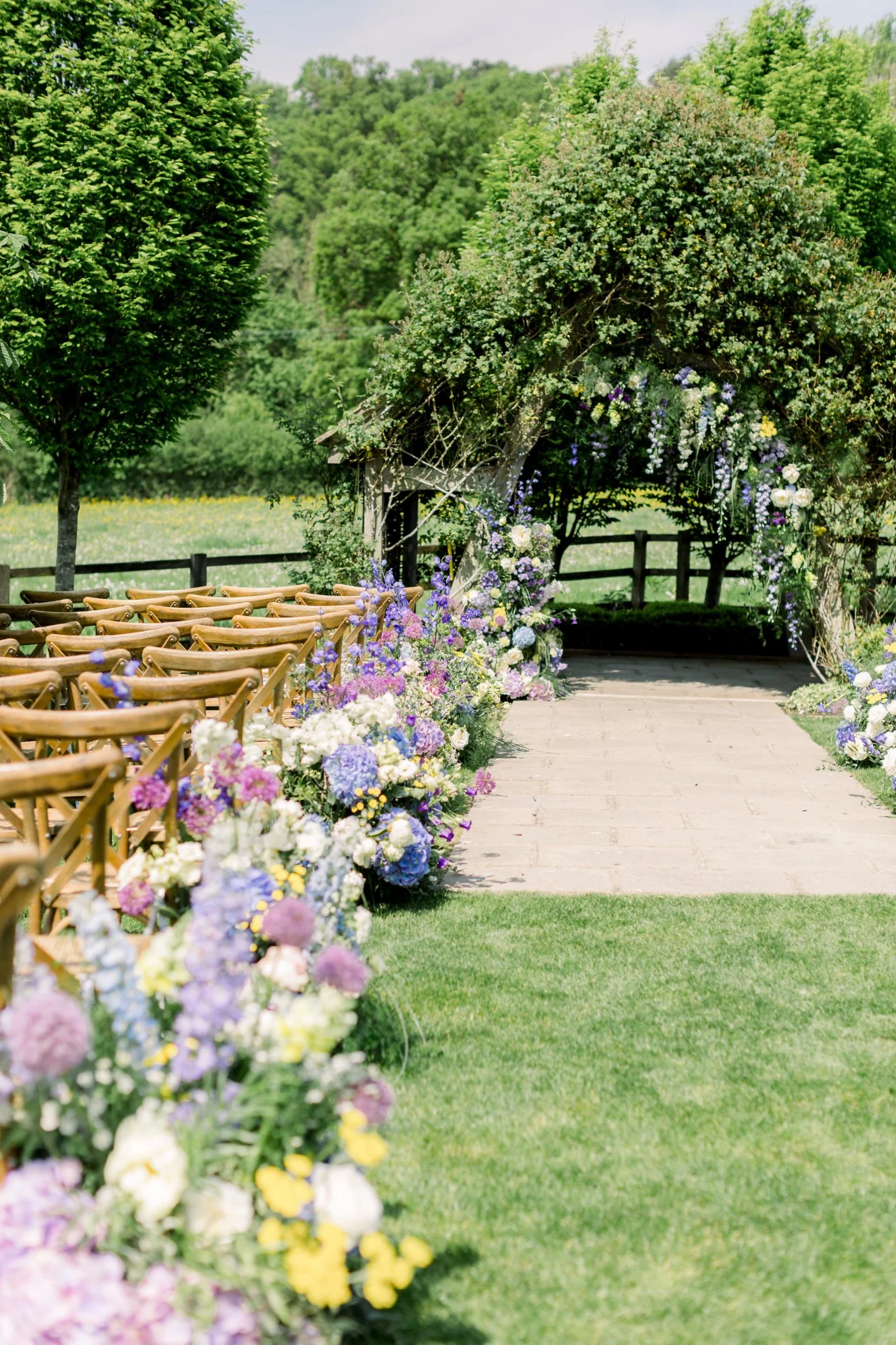 the-way-to-bloom-hyde-house-wedding-florist-04.jpeg