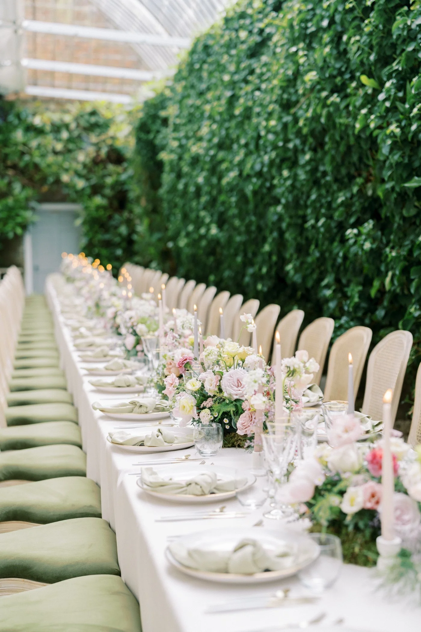 the-way-to-bloom-luxury-wedding-florist-uk-18.jpeg