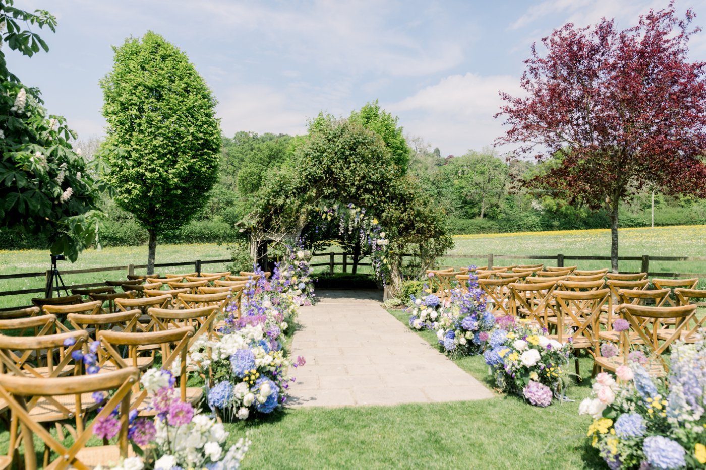 the-way-to-bloom-hyde-house-wedding-florist-03.jpeg