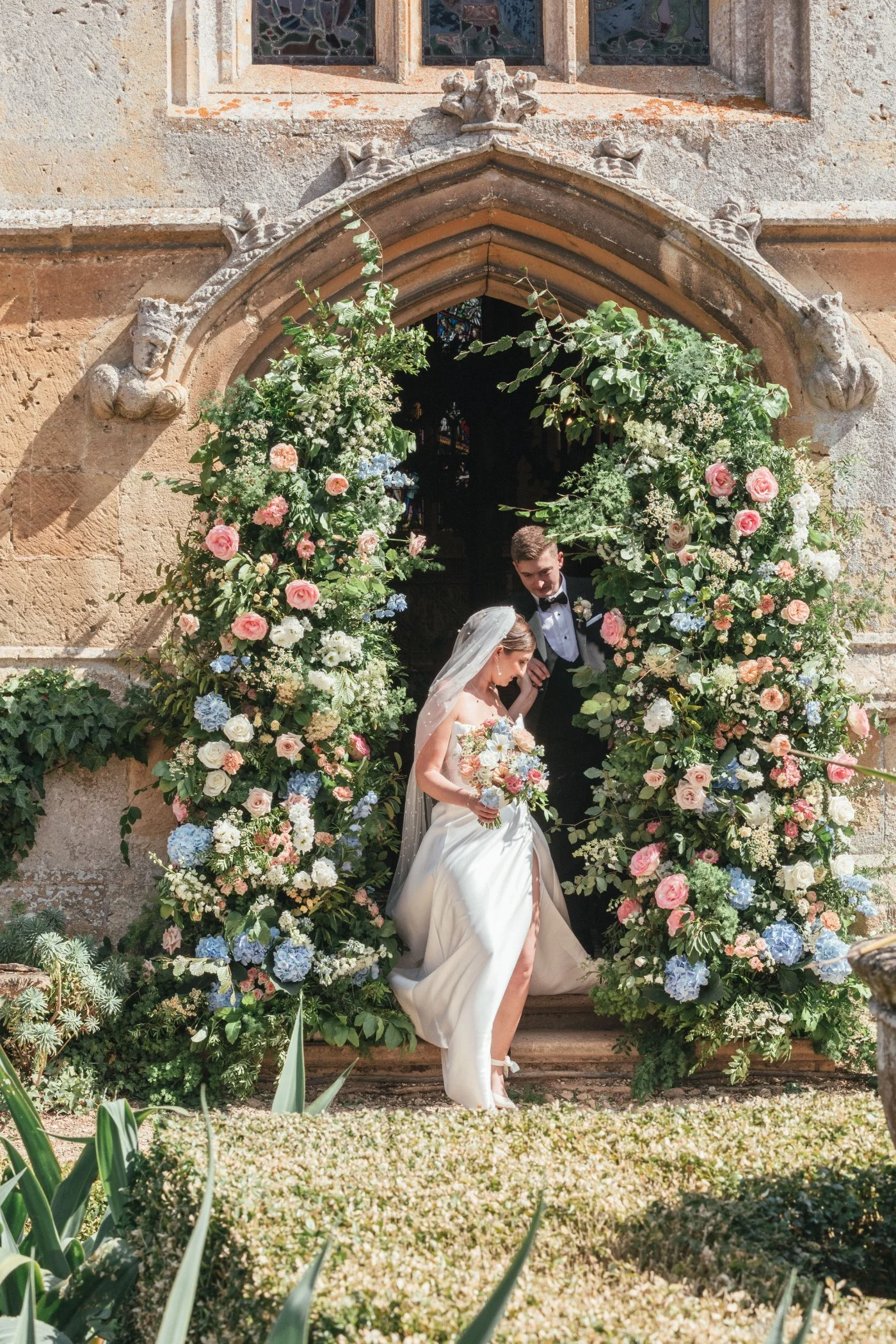 the-way-to-bloom-luxury-wedding-florist-uk-28.jpeg